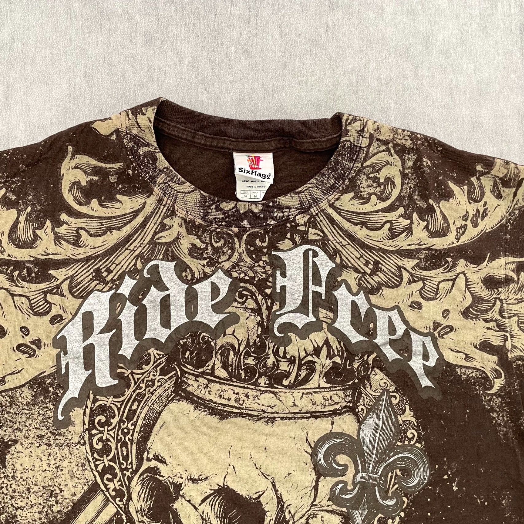 Vintage Six Flags Shirt Adult Medium Brown Six Flags Theme Park Skull Graphic T-Shirt Mens M Brown Amusement Park 90s Skull Theme Comics Mens Size US M / EU 48-50 / 2 - 3 Thumbnail