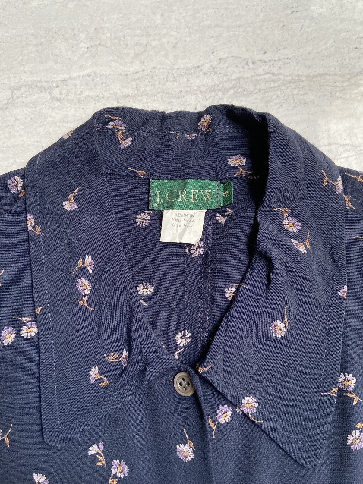 J.Crew J.CREW Navy Flower Pattern Shirt Size US XS / EU 42 / 0 - 5 Thumbnail