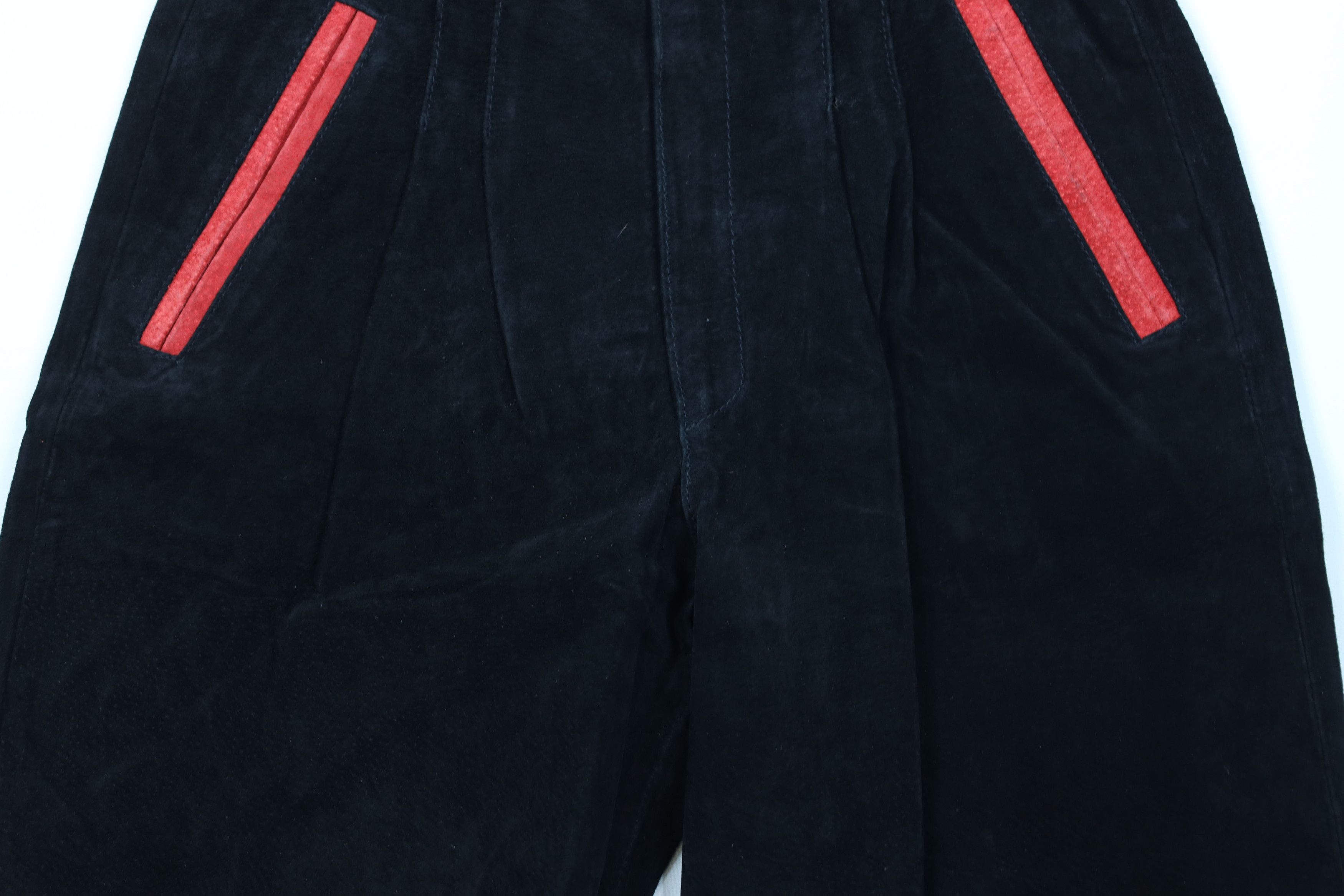 Vintage Vintage 90s Streetwear Striped Pleated Suede Leather Shorts Size US 30 / EU 46 - 3 Thumbnail