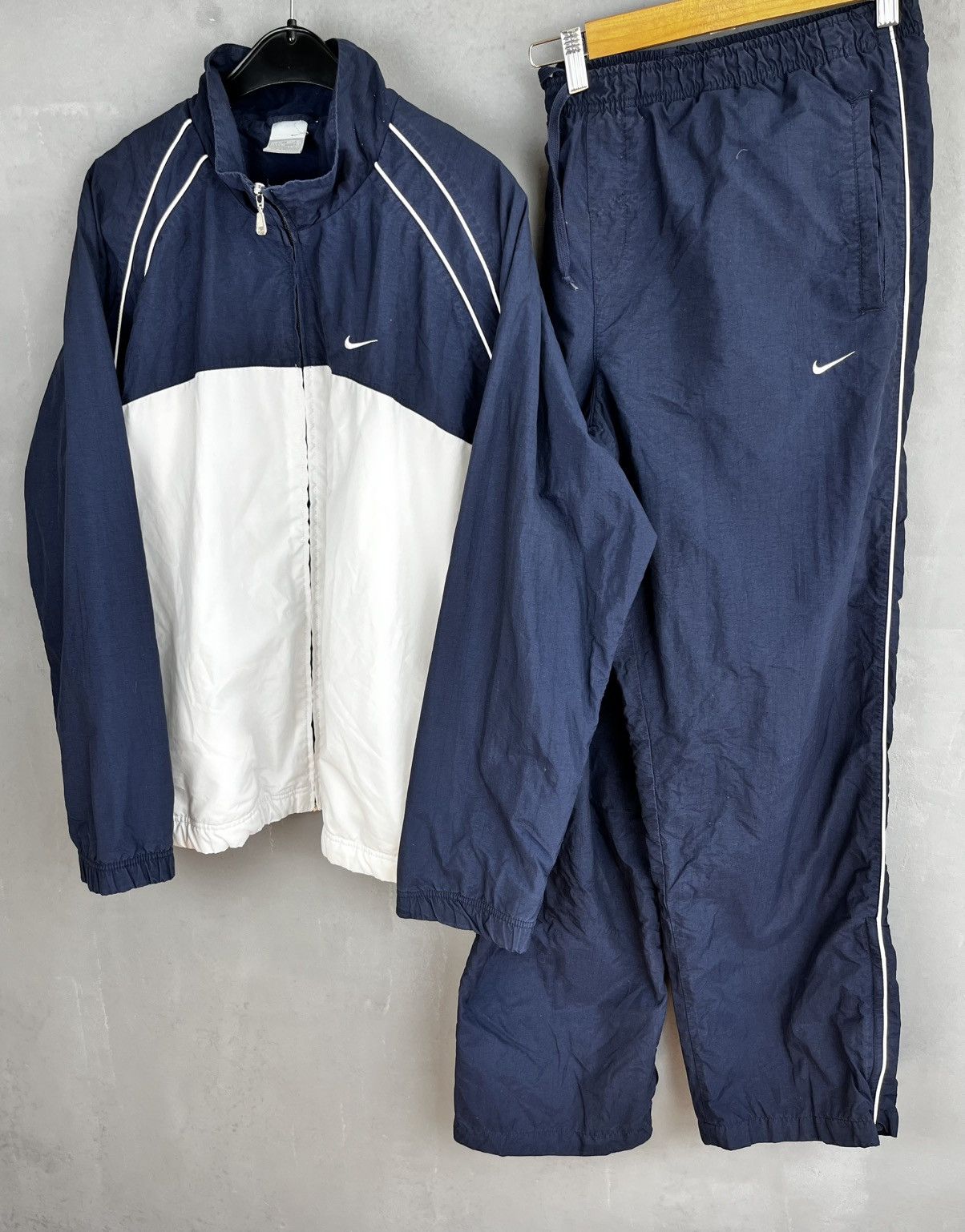 Nike Nike Vintage Tracksuit y2k Nylon Drill 320 Jacket + Vest Size US XL / EU 56 / 4 - 1 Thumbnail