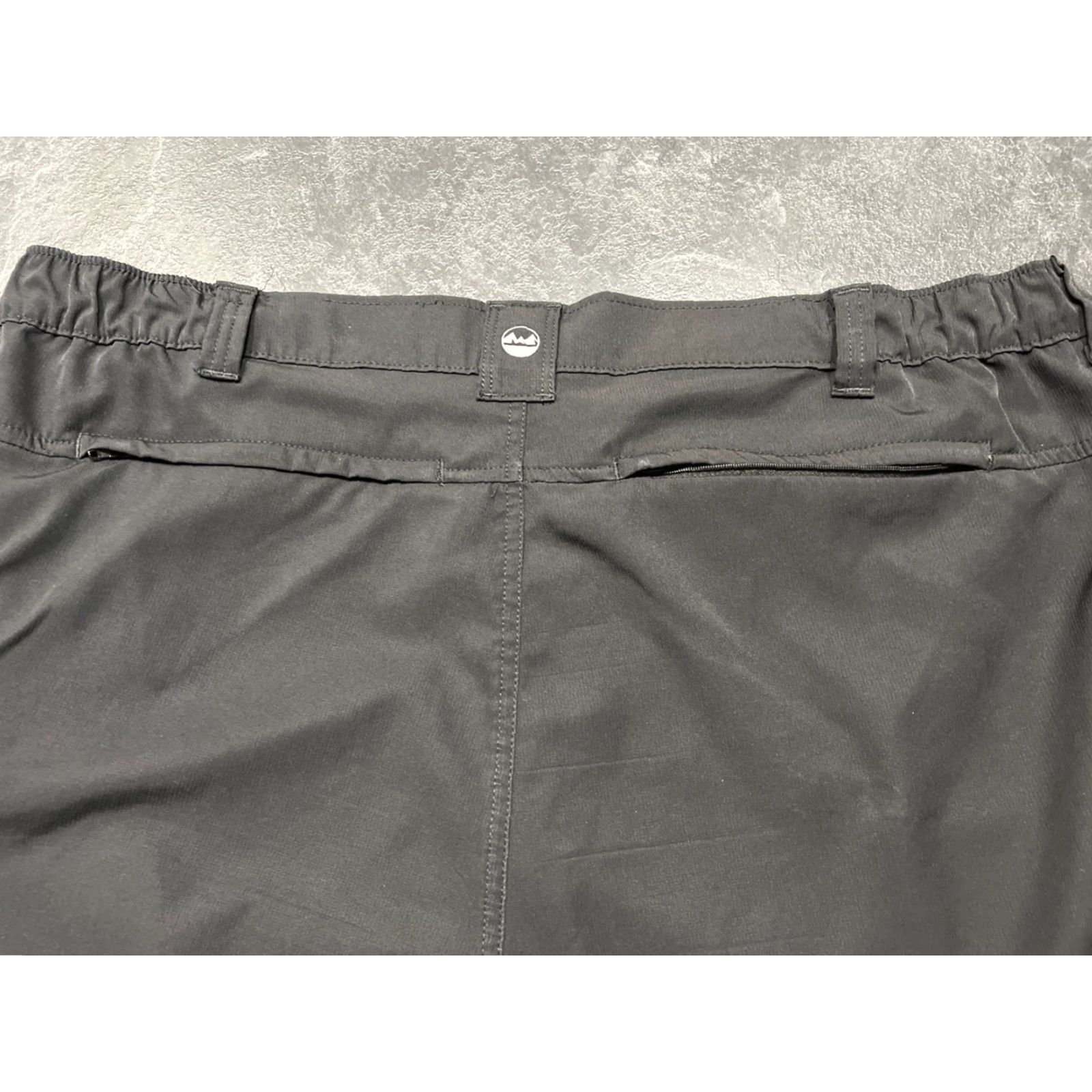 Wrangler Wrangler Mens 44 Black Straight Fit Outdoor Performance Flat Shorts Size US 44 / EU 60 - 6 Thumbnail