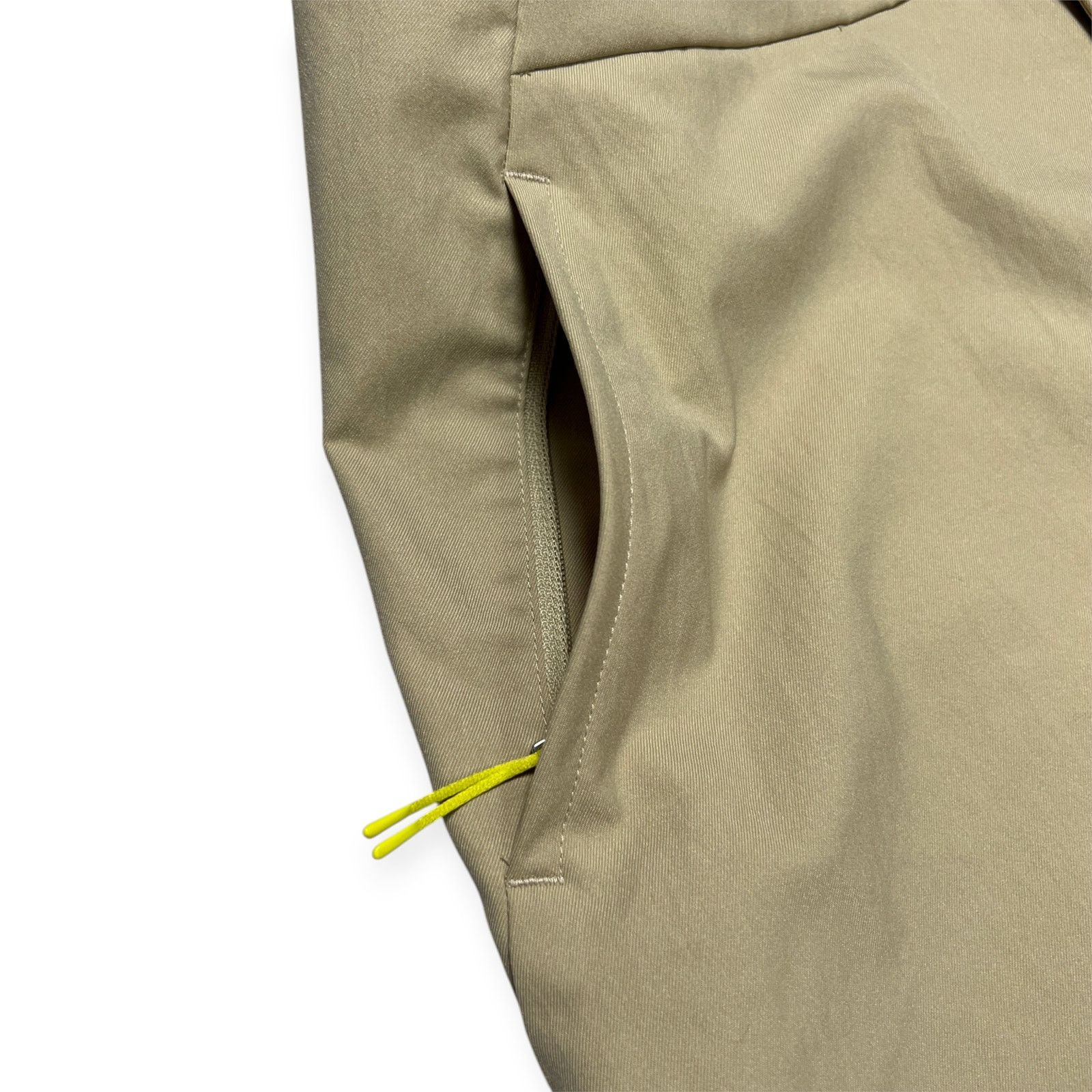 Lululemon Lululemon Lab High-Rise Woven Jogger Trench Brown Sz 10 Size 32" / US 10 / IT 46 - 8 Thumbnail