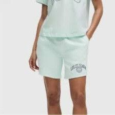 Lululemon NWT Lululemon Scuba Oversized MR Shorts 7” Graphic Size XS Size 27" / US 4 / IT 40 - 1 Thumbnail