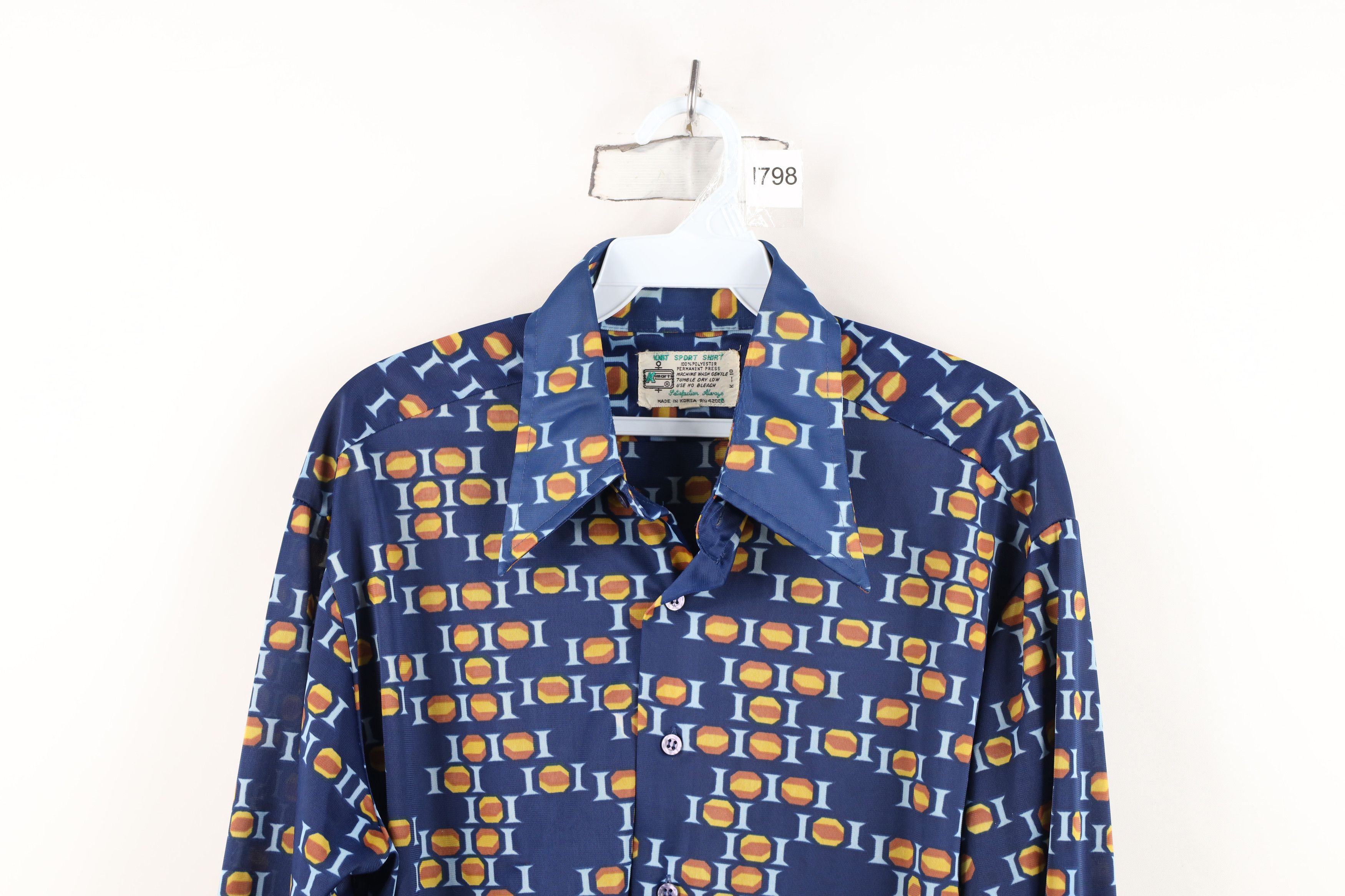 Vintage Vintage 70s Streetwear Knit Disco Collared Button Shirt Size US L / EU 52-54 / 3 - 2 Thumbnail