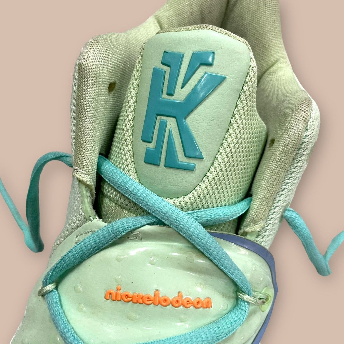 Nickelodeon Nike Kyrie 5 x SpongeBob SquarePants 'Squidward' Size US 10 / EU 43 - 13 Thumbnail