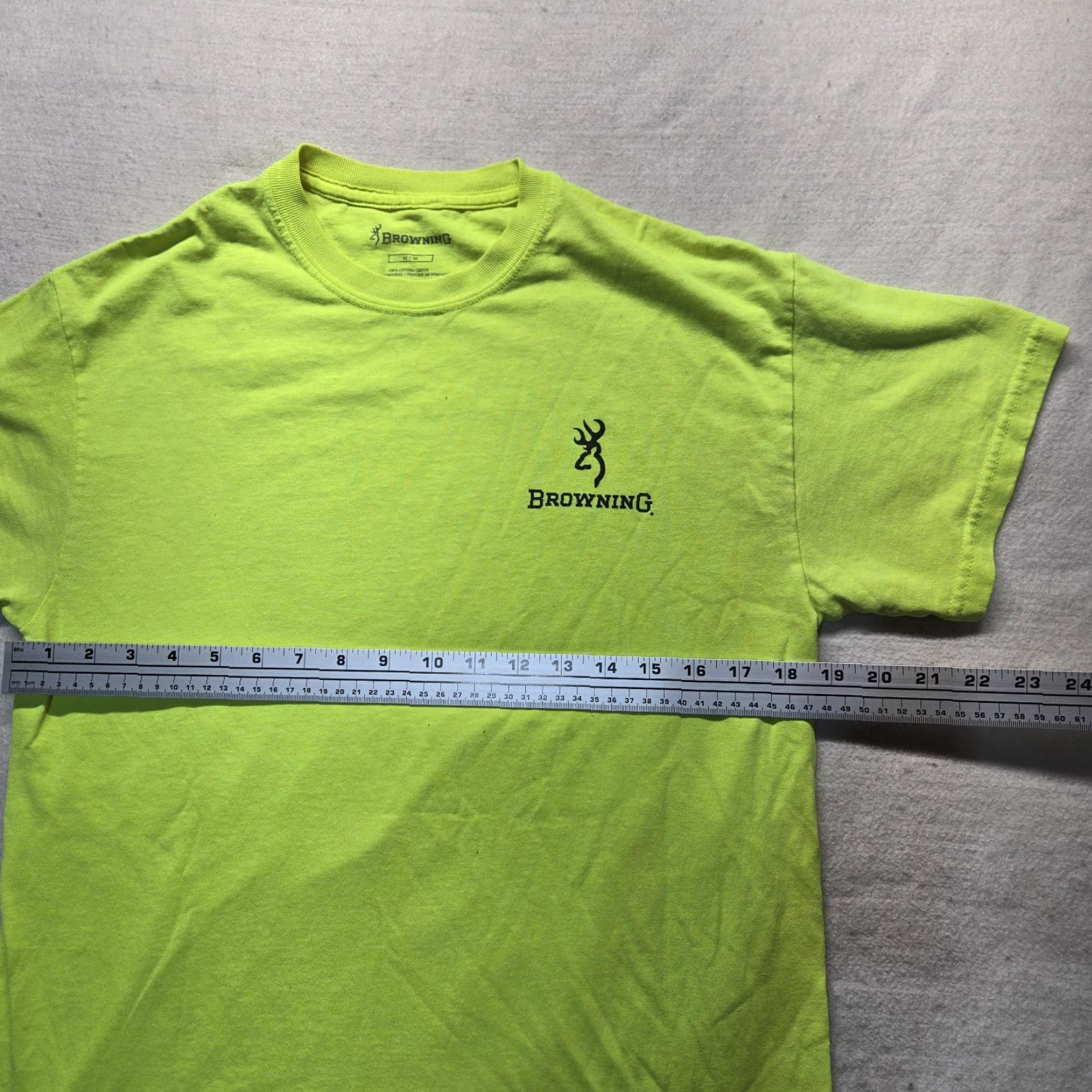 Realtree REALTREE Shirt Men Size M Yellow Neon T-Shirt Outdoor Hunting Archery Deer Graphic Print Logo Size US M / EU 48-50 / 2 - 6 Thumbnail
