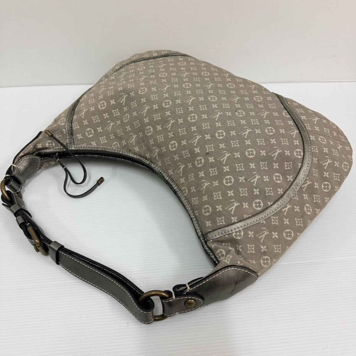 Louis Vuitton Louis Vuitton Minilin Silver Shoulder Hobo Bag Size ONE SIZE - 7 Thumbnail