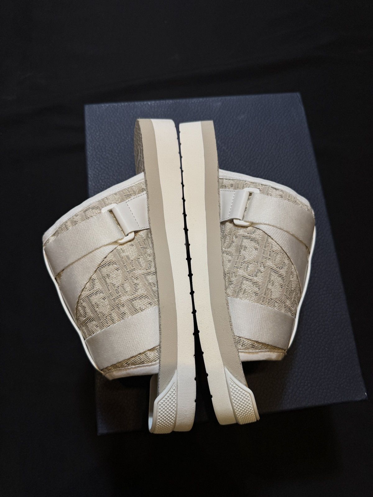 Dior Dior Alpha Slides White/Cream Size 40, (US7) Size US 7 / EU 40 - 3 Thumbnail