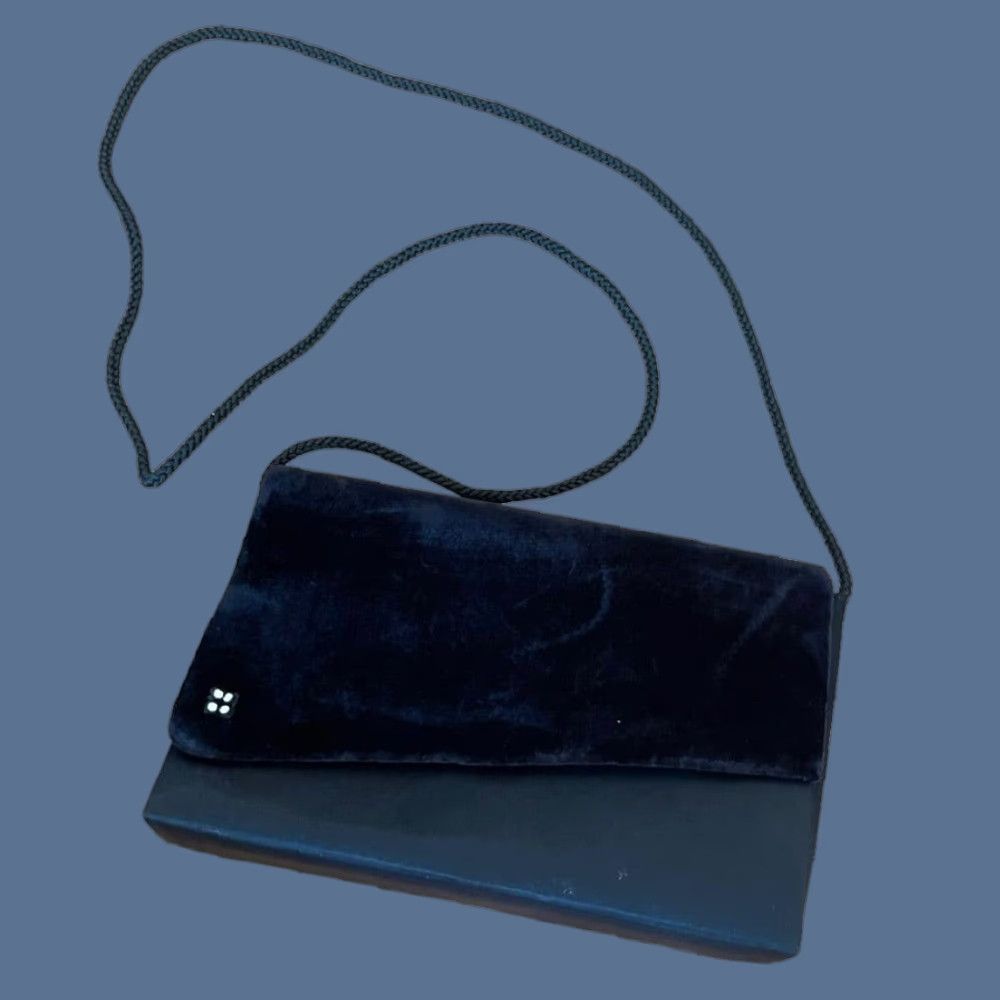 Vintage VINTAGE La Regale Satin Velvet Black Evening Bag Clutch Shoulder Bag Womens Size ONE SIZE - 1 Thumbnail