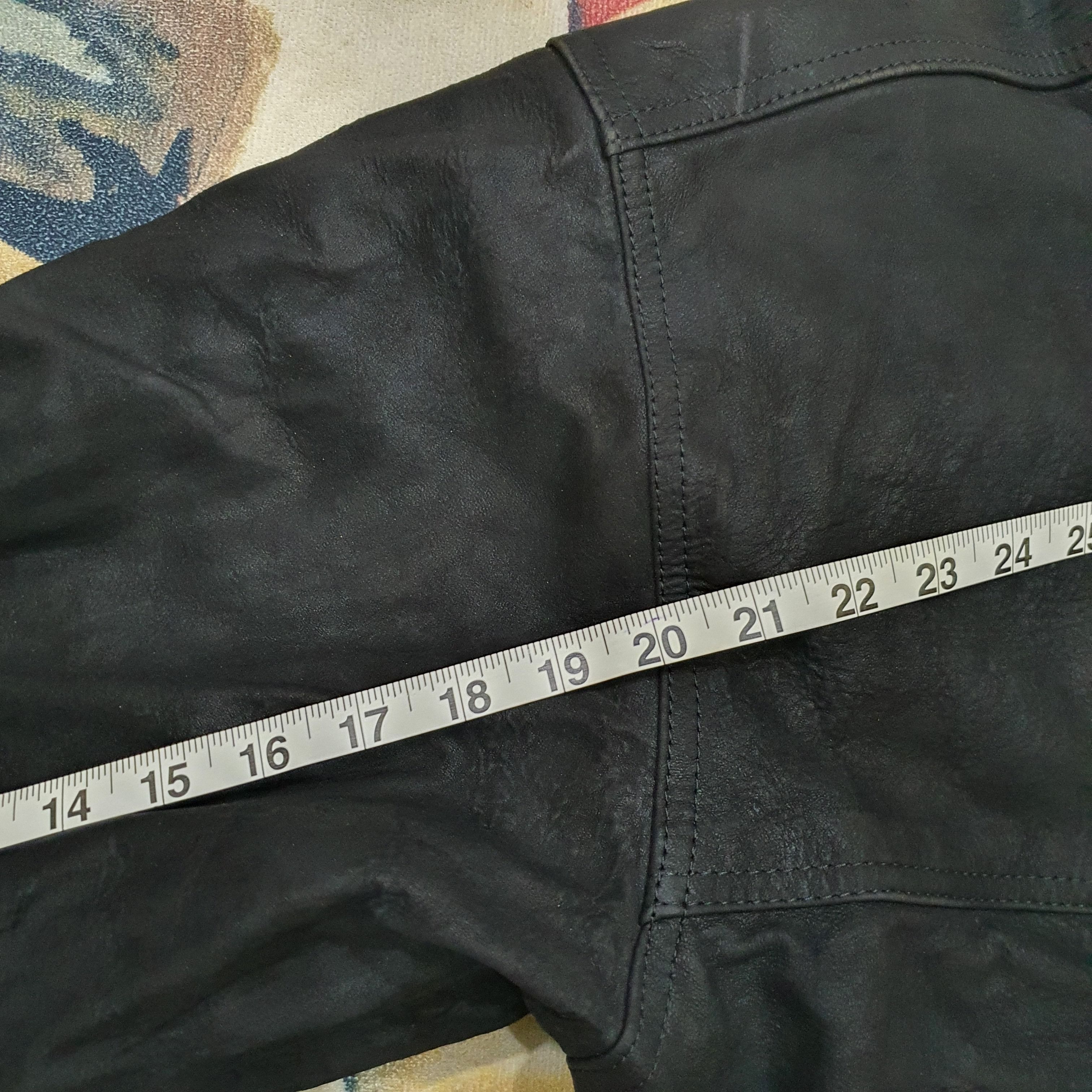 Rainbow Country vintage leather bomber jacket with white shearling Ìxi:z Size US M / EU 48-50 / 2 - 18 Thumbnail