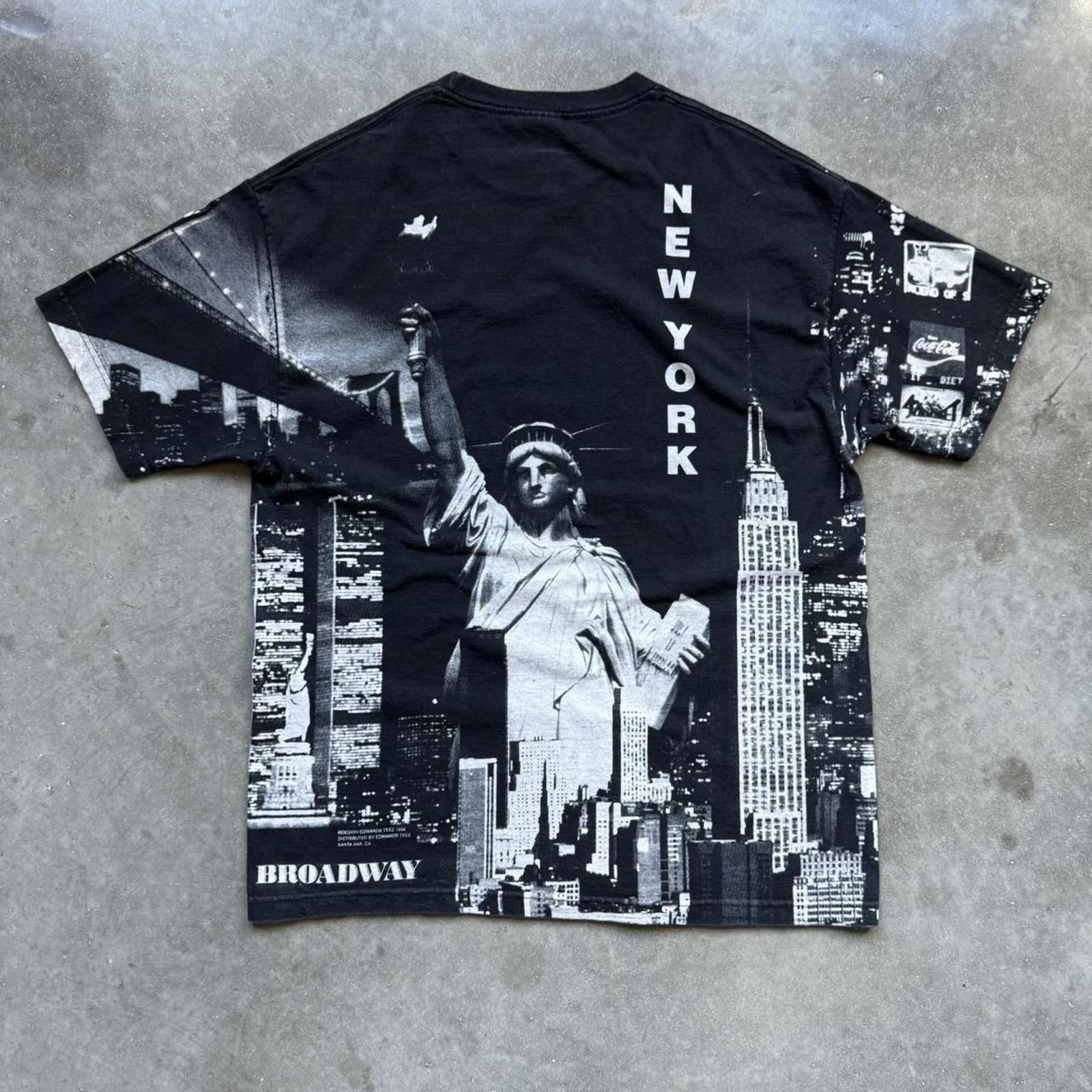 Other New York Skyline “Broadway” 1998 Vintage All-Over T-Shirt Size US XL / EU 56 / 4 - 2 Thumbnail