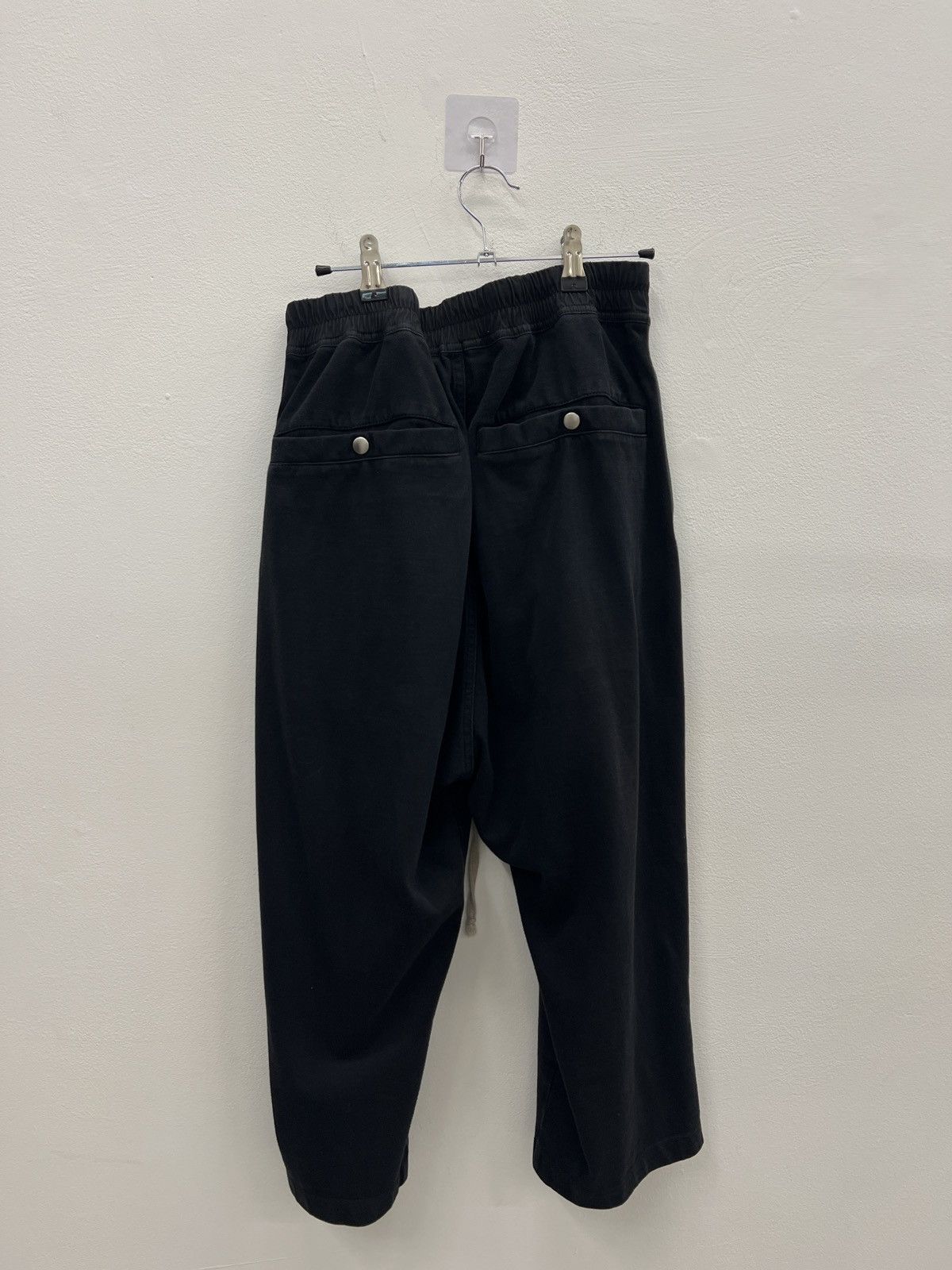 Rick Owens Rick Owens 20SS Cropped Cotton-jersey Sweatpants Size US 36 / EU 52 - 4 Thumbnail