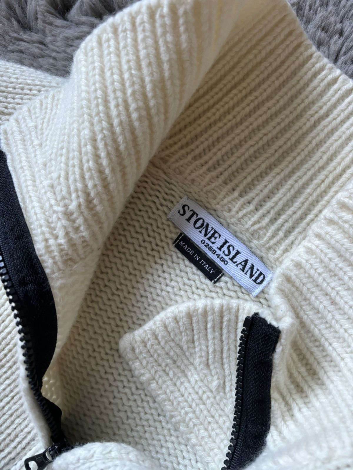 Stone Island Stone Island Vintage Rarest white sweater Size US XXL / EU 58 / 5 - 6 Thumbnail