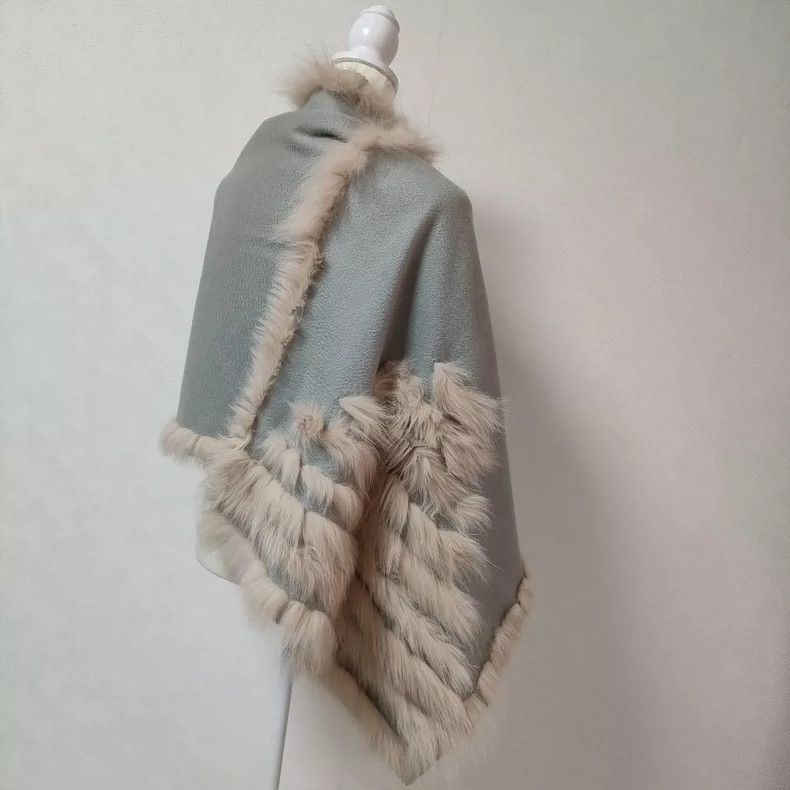 Fendi Fendi size 177*58 Cashmere water ripple shawl Size ONE SIZE - 2 Thumbnail