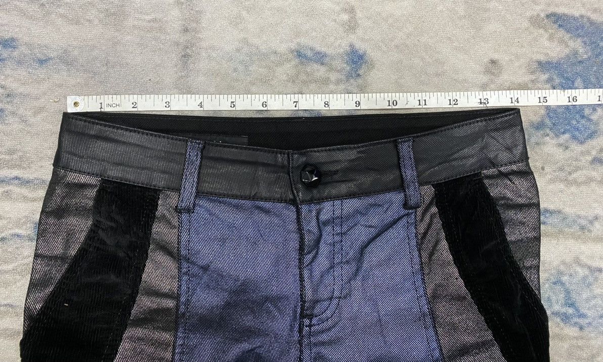 Gucci SS06 Gucci Wax Coated pants Size 28" / US 6 / IT 42 - 19 Thumbnail