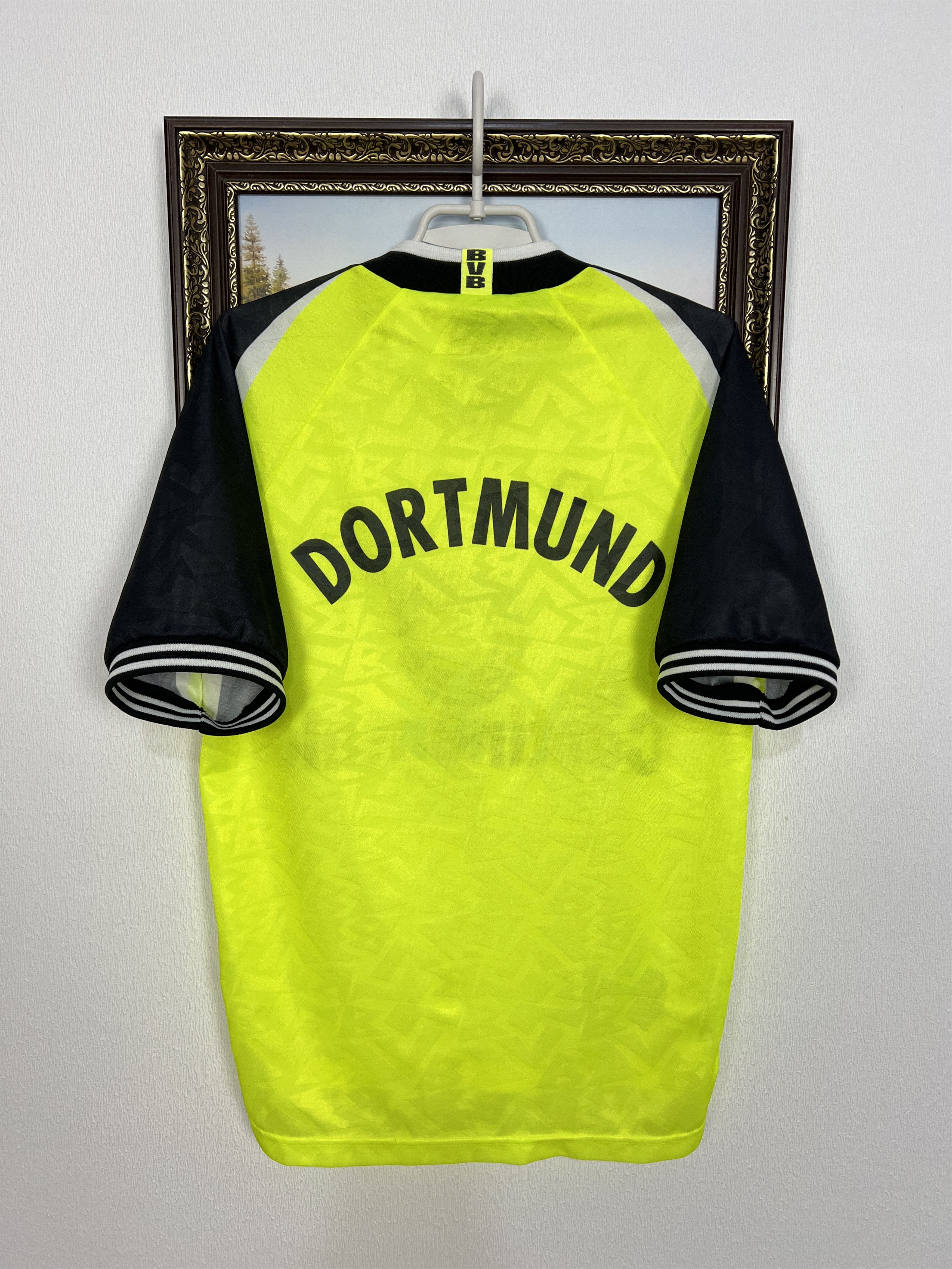 Nike Borussia Dortmund Home football shirt Soccer Jersey Trikot Size US S / EU 44-46 / 1 - 8 Thumbnail