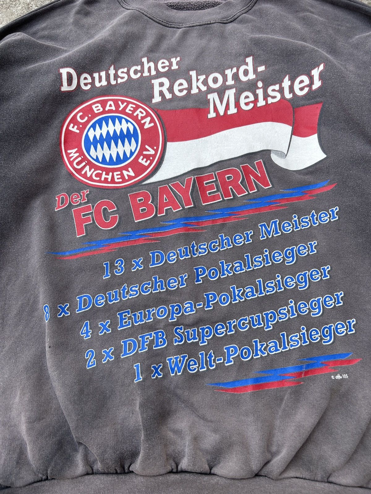 Vintage Vintage Thrashed Sun Faded 1995/96BayernMunich dreamteamtour Size US M / EU 48-50 / 2 - 12 Thumbnail
