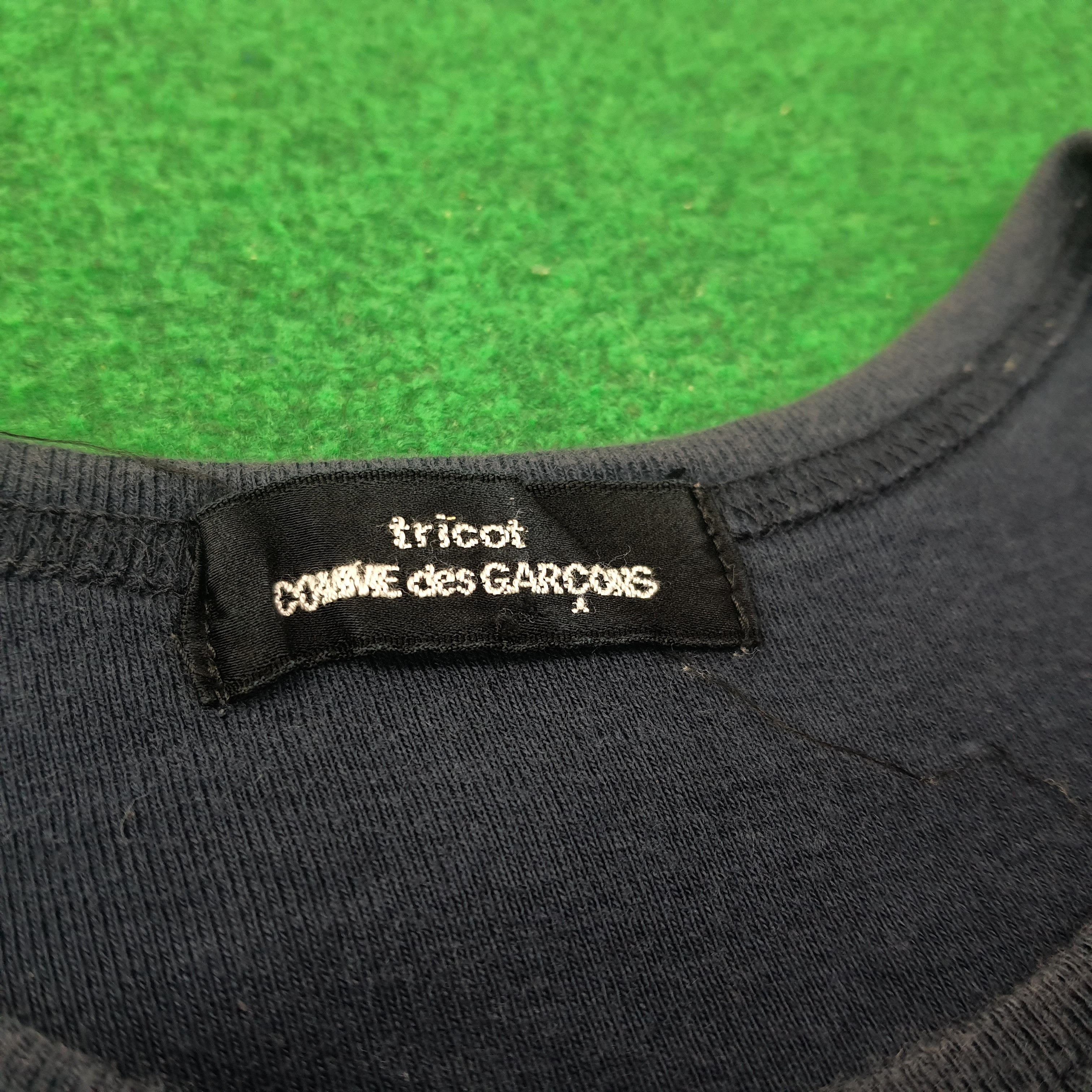 Tricot Comme des Garcons Vintage Tricot Comme Des Garcons Rare Tshirt C259N36 Size S / US 4 / IT 40 - 3 Thumbnail