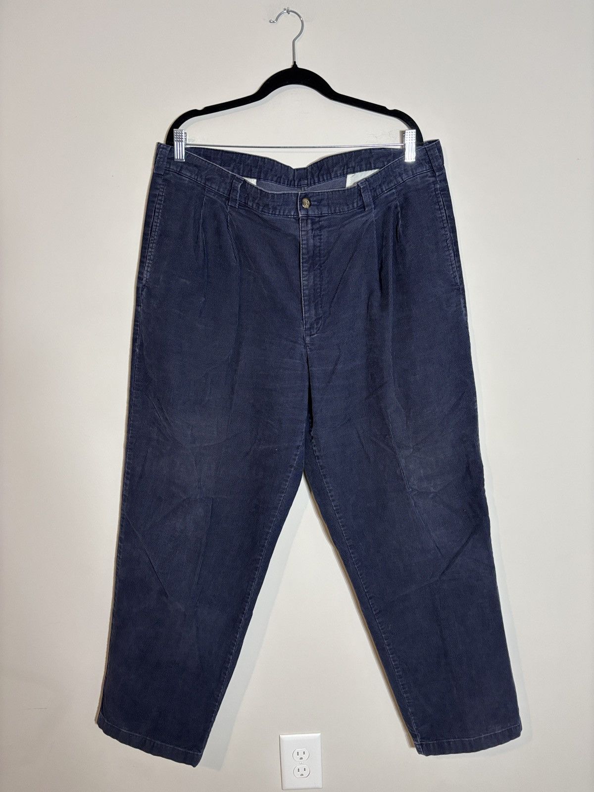L.L. Bean LL Bean Corduroy Pants Size 40x31 Actual Size US 40 / EU 56 - 1 Thumbnail