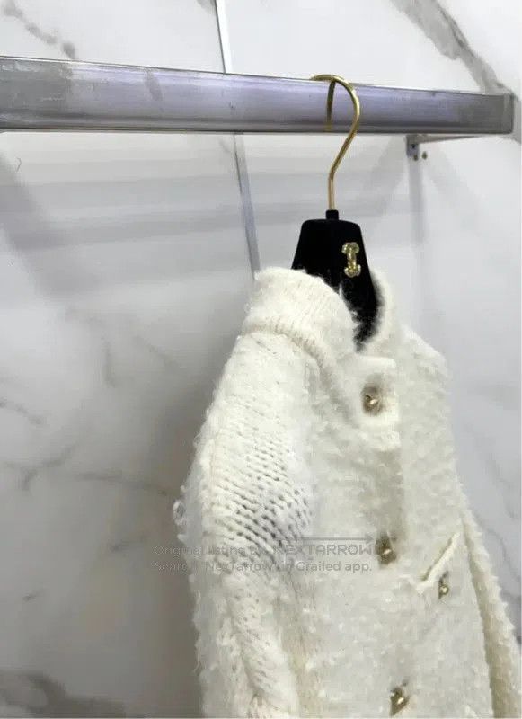 Chanel Chanel Cream Alpaca Wool Long Sleeve Cardigan . Size S / US 4 / IT 40 - 6 Thumbnail