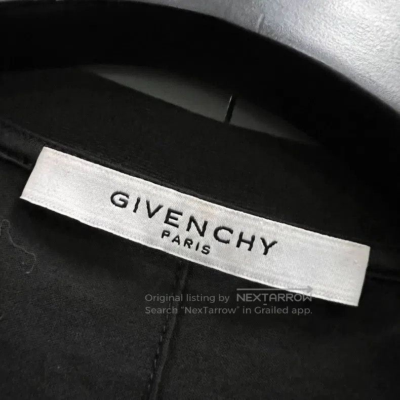 Givenchy Givenchy Butterfly Floral Short-Sleeve XS Size US XS / EU 42 / 0 - 2 Thumbnail