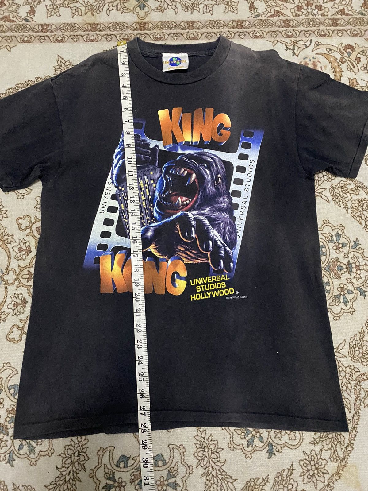 Vintage Vintage 90s Thrash Sunfaded Movie King Kong Size US M / EU 48-50 / 2 - 12 Thumbnail