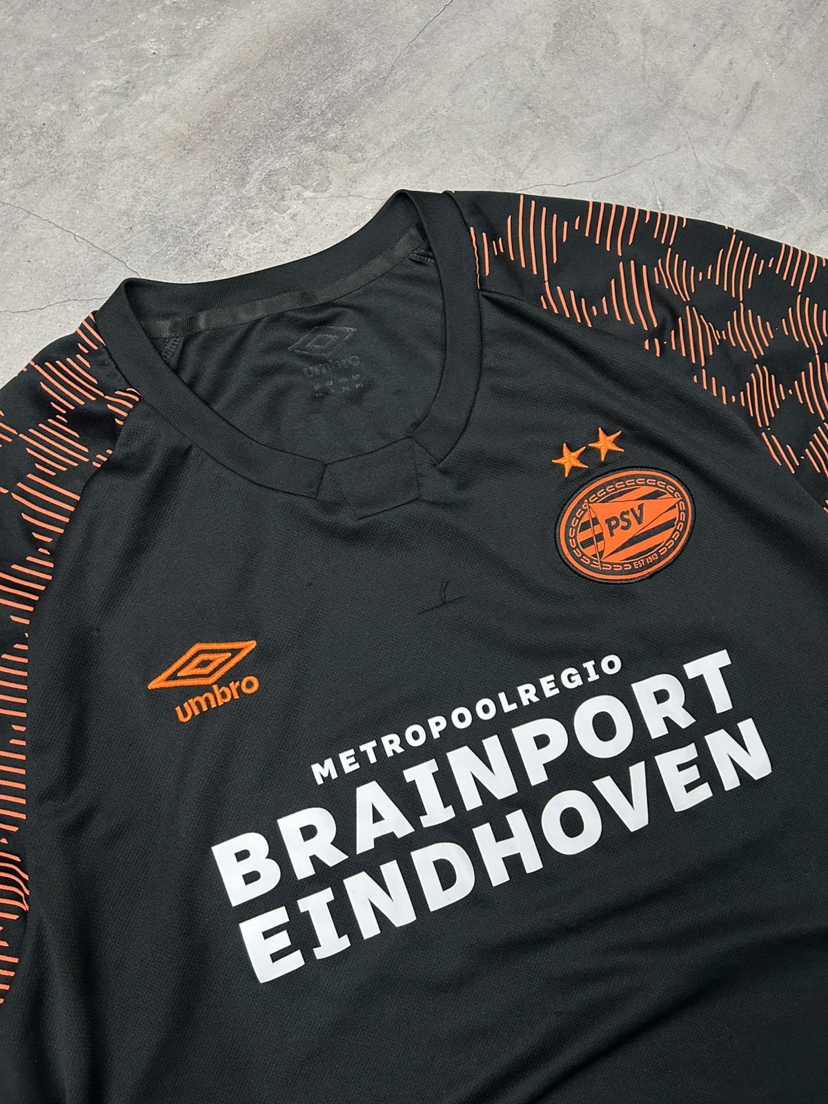 Vintage Umbro PSV Eindhoven Away Jersey Size US XL / EU 56 / 4 - 7 Thumbnail