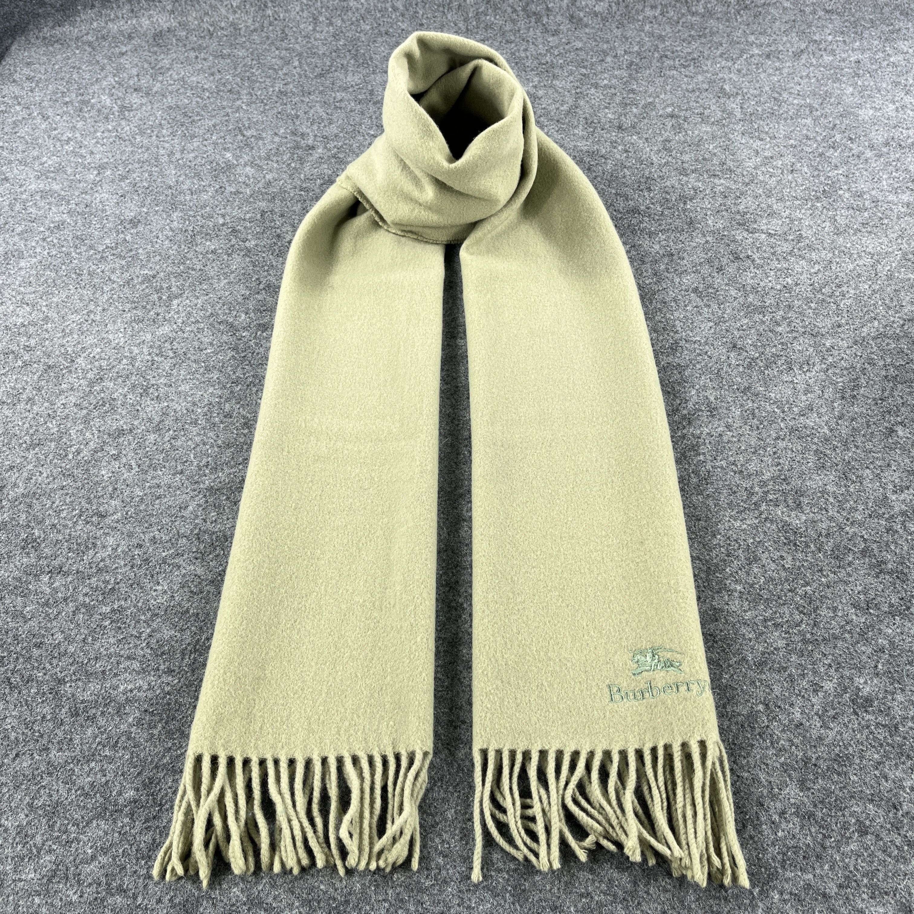 Burberry Burberry Scarf / Muffler / Neckwear K011 Size ONE SIZE - 1 Thumbnail