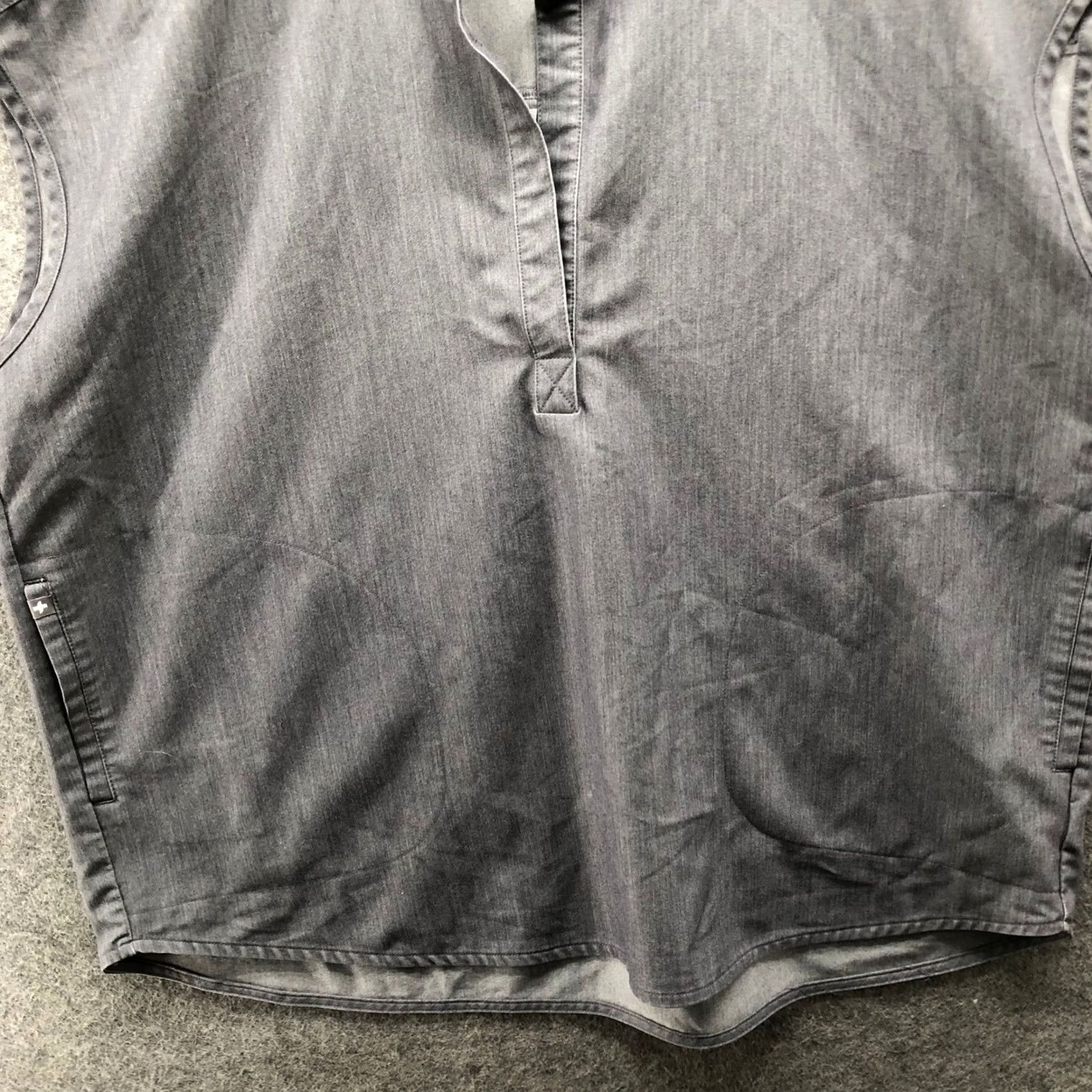Vintage FIGS Rafaela Oversized Scrub Top Womens 2XL Gray Graphite Dolman Sleeveless Shirt Size XXL / US 16-18 / IT 52-54 - 4 Thumbnail