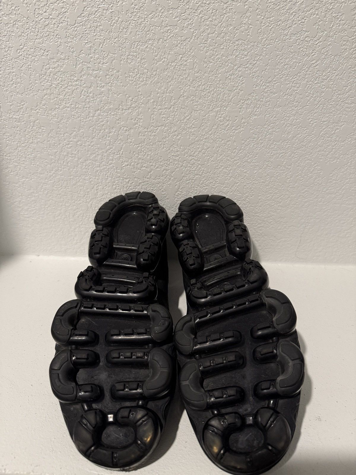 Nike Air VaporMax Moc ‘Triple Black’ Size US 10.5 / EU 43-44 - 4 Thumbnail