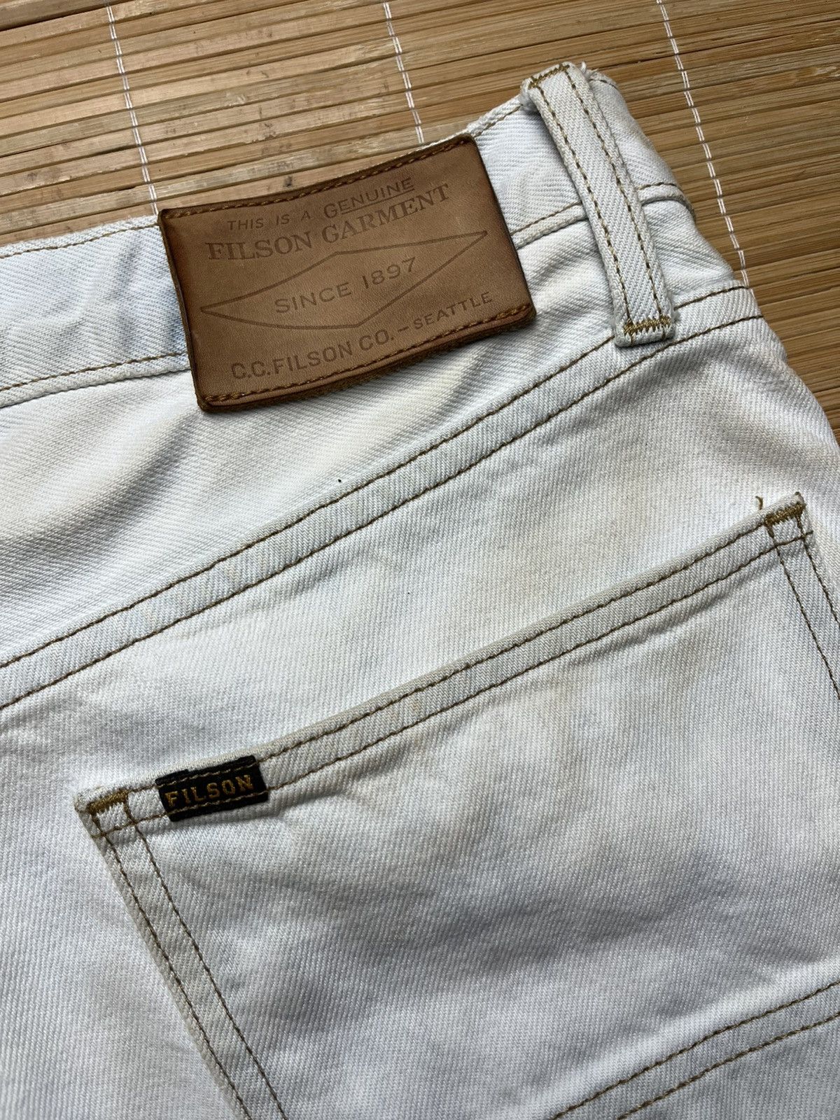 Filson Filson Garment indigo dyed denim paint spater Size US 33 - 15 Thumbnail