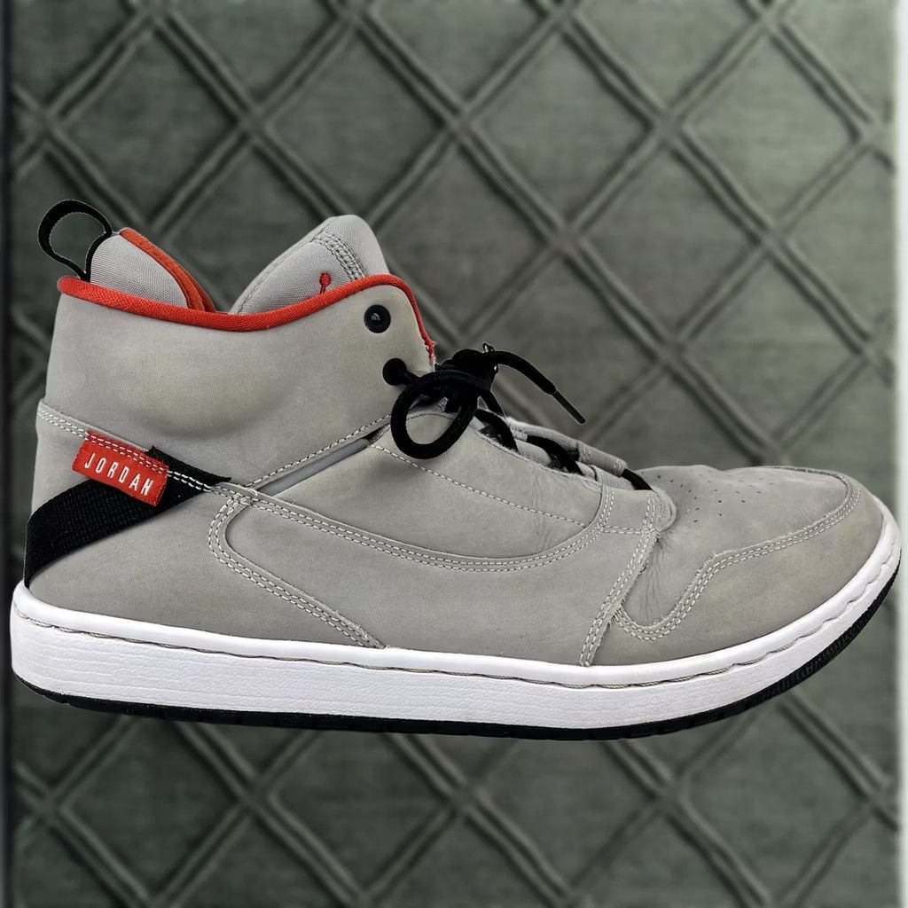 Nike Nike Air Jordan Fadeaway Sneakers Men’s Size 11 Wolf Grey University Red AO1329-060 Size US 11 / EU 44 - 1 Thumbnail