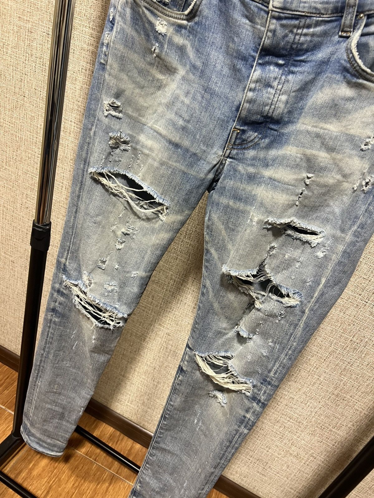 Amiri AMIRI BLUE DISTRESSED SLIM JEANS Size US 34 / EU 50 - 4 Thumbnail