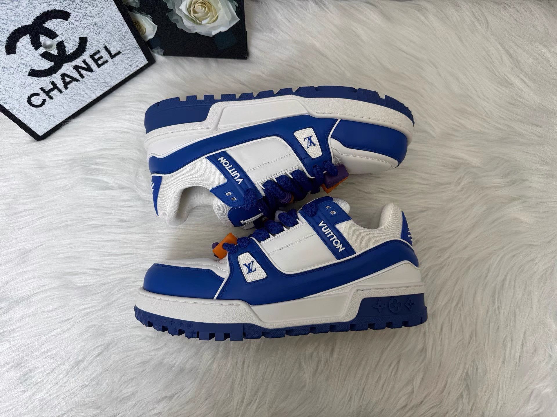 Louis Vuitton Louis Vuitton Trainer Maxi Puffy Sneakers K36 Size US 10 / EU 43 - 7 Thumbnail