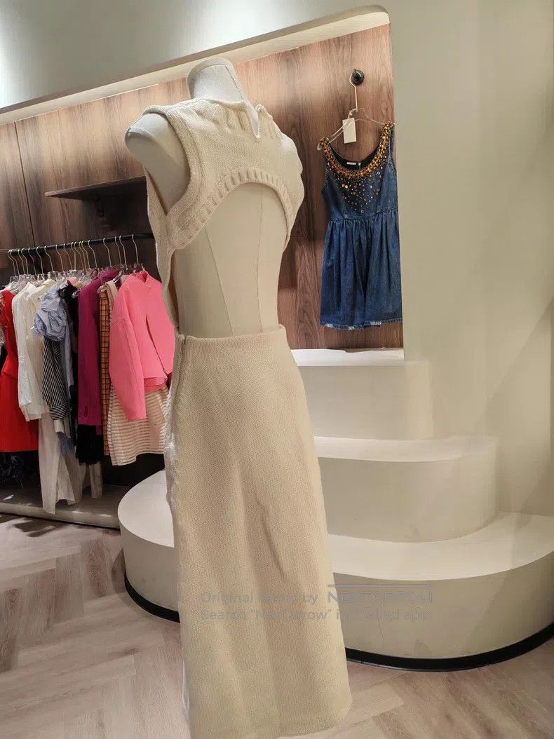 Fendi Fendi Off-white Knit Sleeveless Open Back Dress Size S / US 4 / IT 40 - 2 Thumbnail