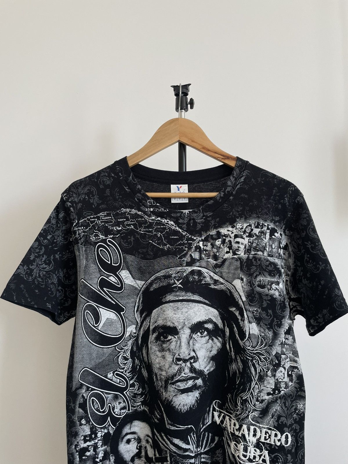 Vintage Vintage Che Guevara 90’s Single Stitch Shirt Y2K Over Print Size US M / EU 48-50 / 2 - 3 Thumbnail