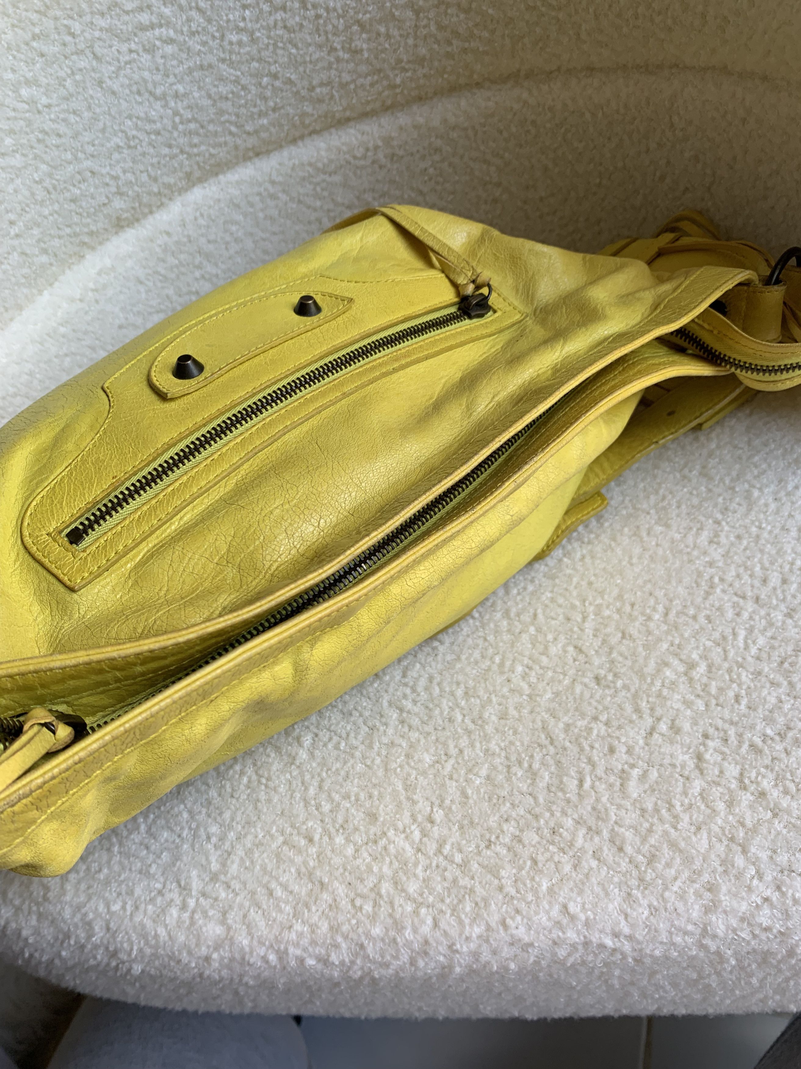 Balenciaga Authentic Balenciaga city Messenger Crossbody Bag Size ONE SIZE - 16 Thumbnail