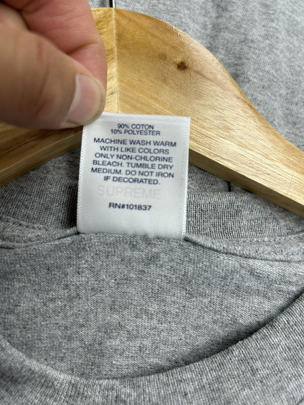 Supreme Supreme Reverse T-shirt Size US M / EU 48-50 / 2 - 5 Thumbnail