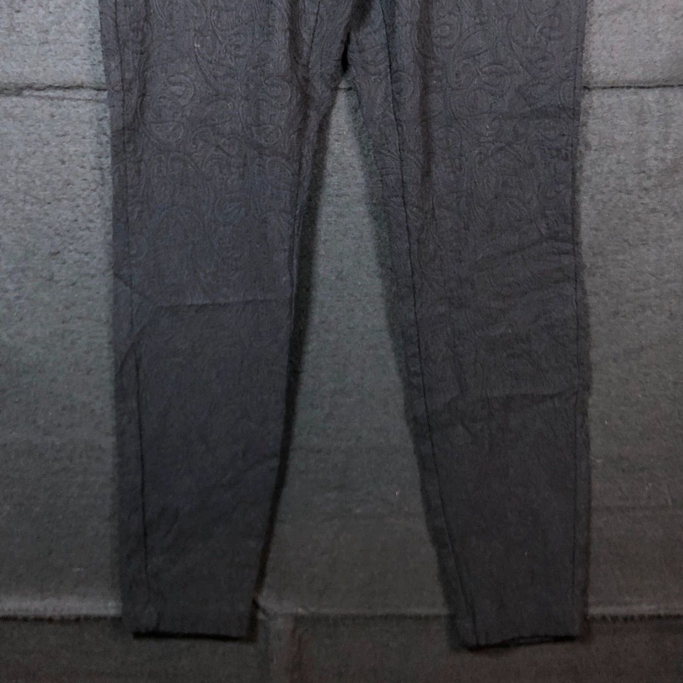 Torrid Torrid Black Pull On High Rise Textured Floral Pants Womens Slimming Stretch 00 Size 24" / US 00 / IT 34 - 3 Thumbnail