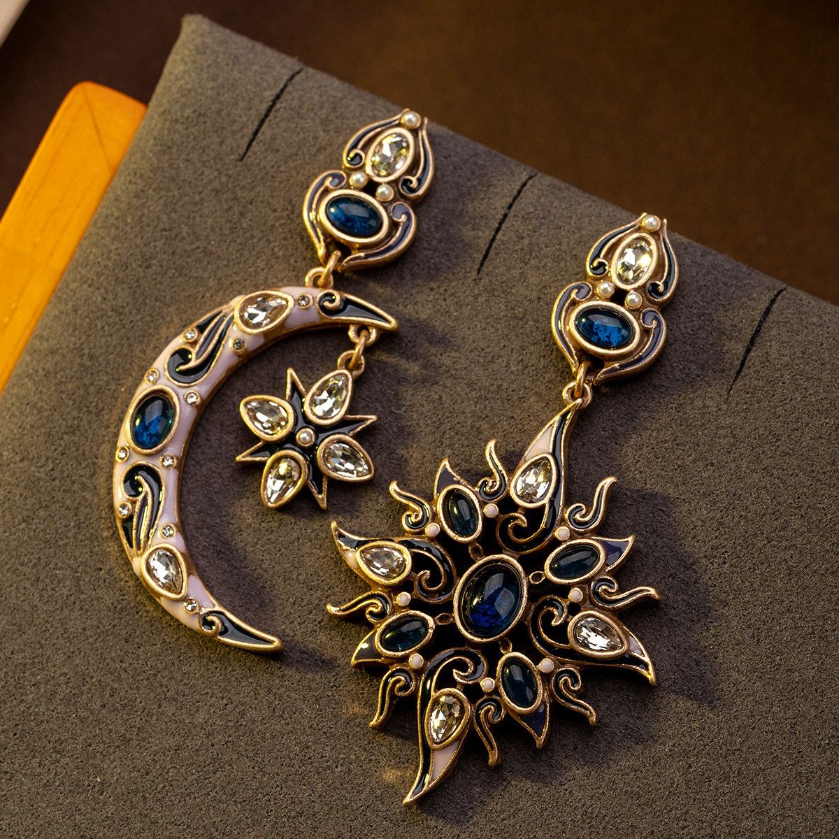 Other Asymmetrical moon star earrings Size ONE SIZE - 5 Thumbnail