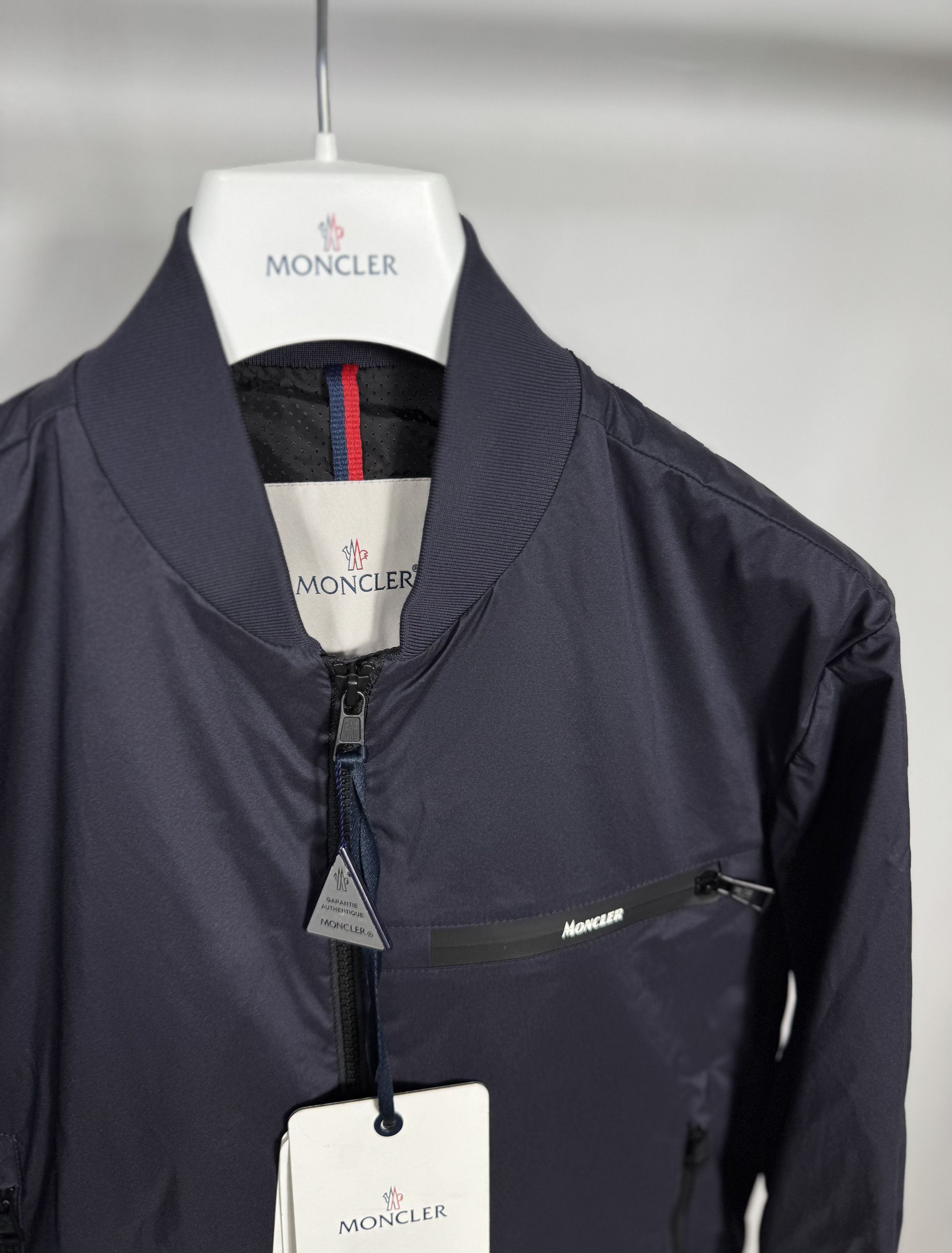 Moncler Moncler Leos Jacket Size US S / EU 44-46 / 1 - 3 Thumbnail