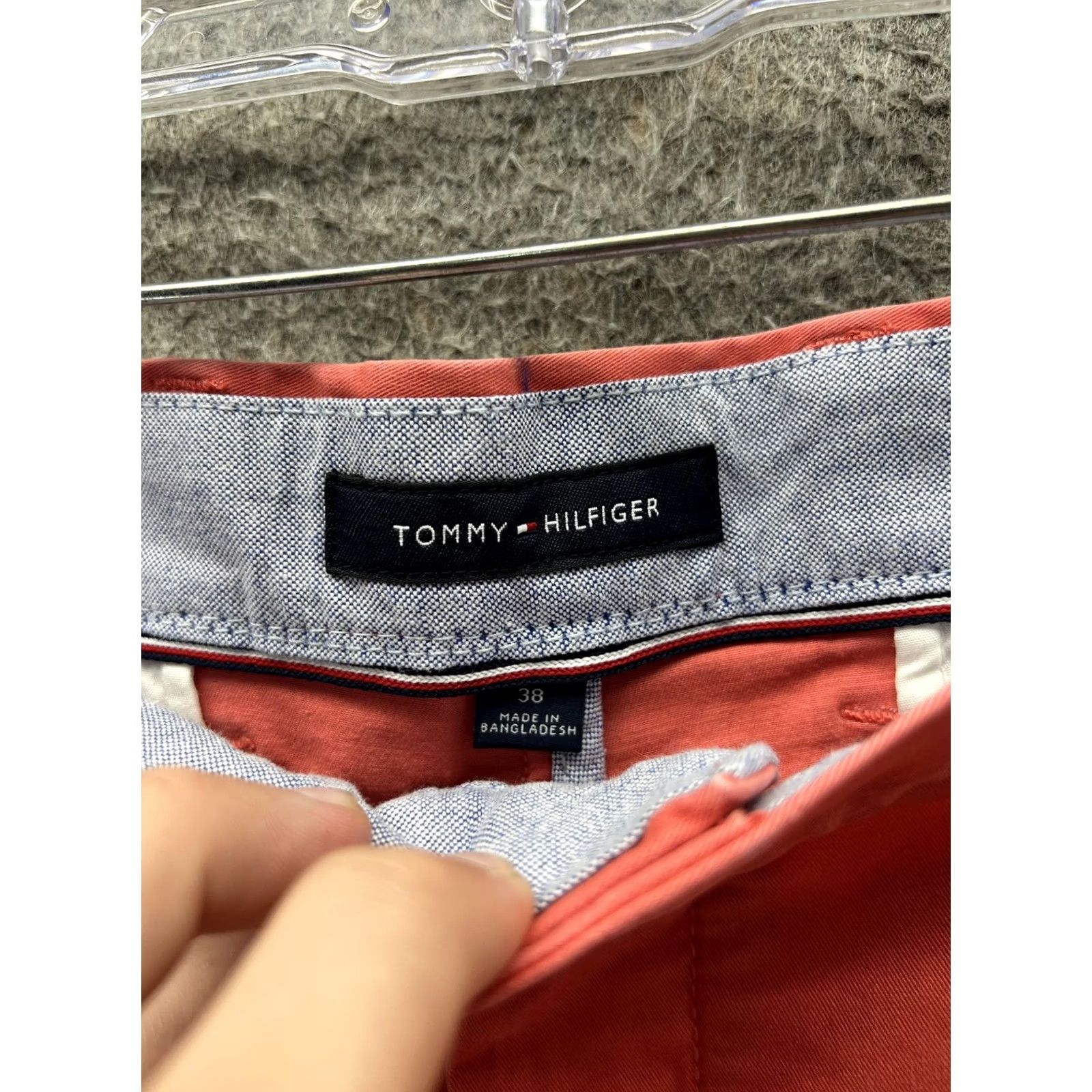 Tommy Hilfiger Tommy Hilfiger Shorts Mens 38 Red Flat Front 9 Inseam Chino Casual Summer Size US 38 / EU 54 - 5 Thumbnail