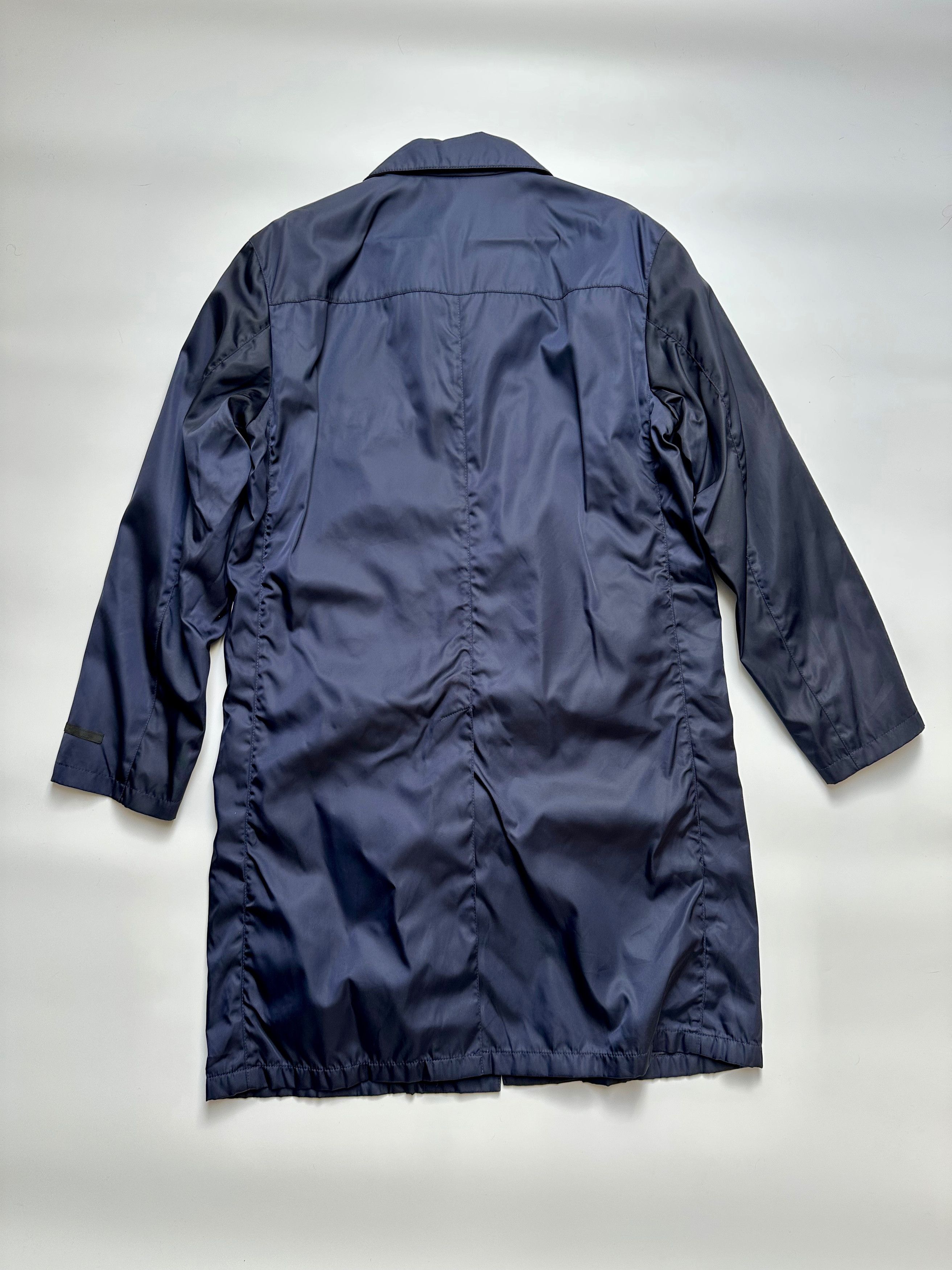 Prada PRADA Nylon Re-edition single breasted coat navy Size US M / EU 48-50 / 2 - 12 Thumbnail