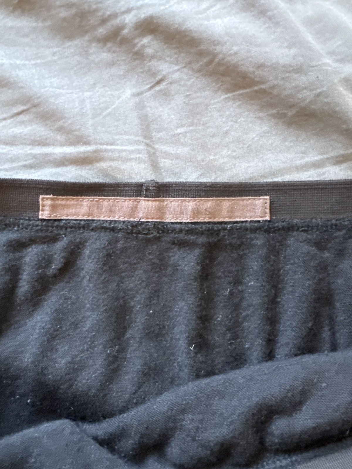 Rick Owens Lilies Rick owens black midi skirt Size 26" / US 2 / IT 38 - 3 Thumbnail