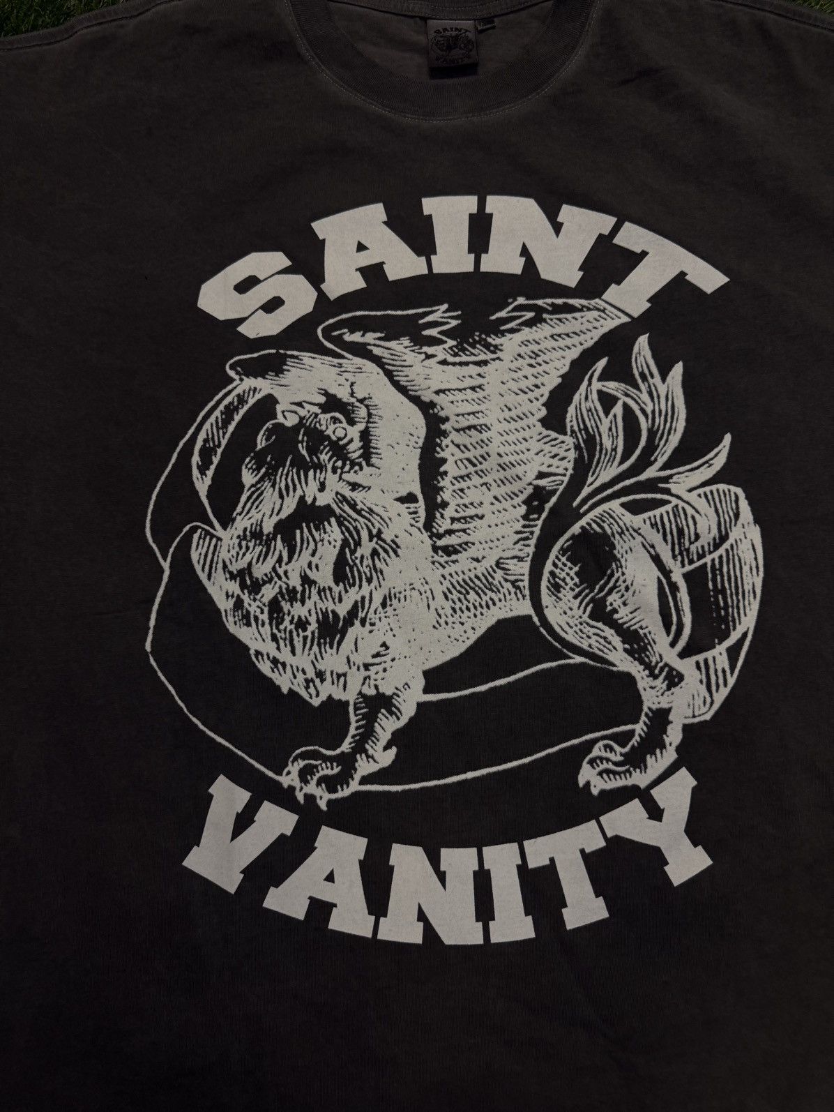 Saint Vanity Saint Vanity Grey Logo Tee Shirt Size XL (NEW) Size US XL / EU 56 / 4 - 4 Thumbnail