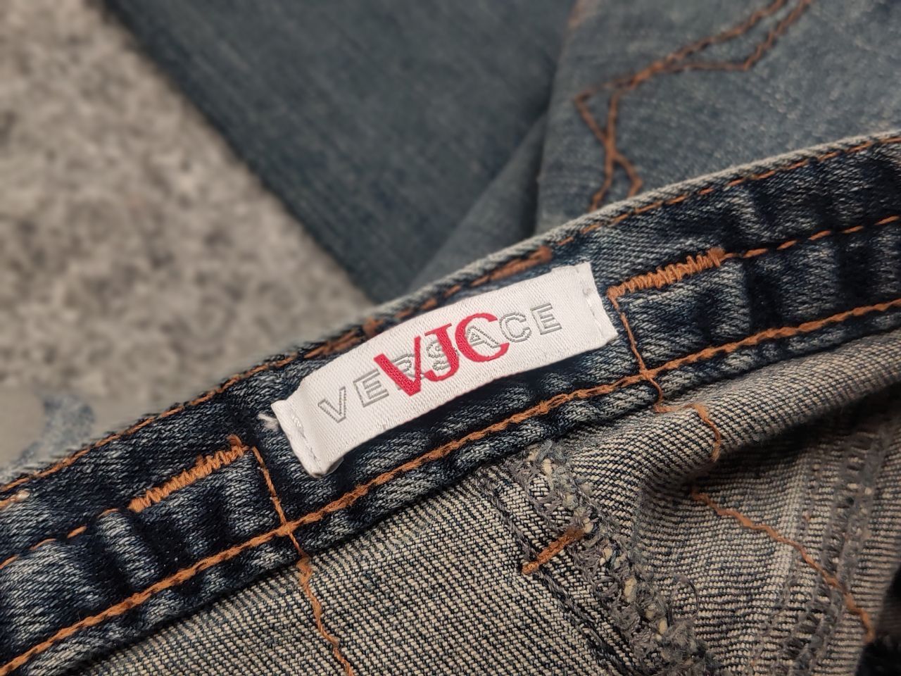 Versace Jeans Couture Vintage 90's Versace Jeans Couture Big Logo Slim Faded denim Size 26" / US 2 / IT 38 - 15 Thumbnail