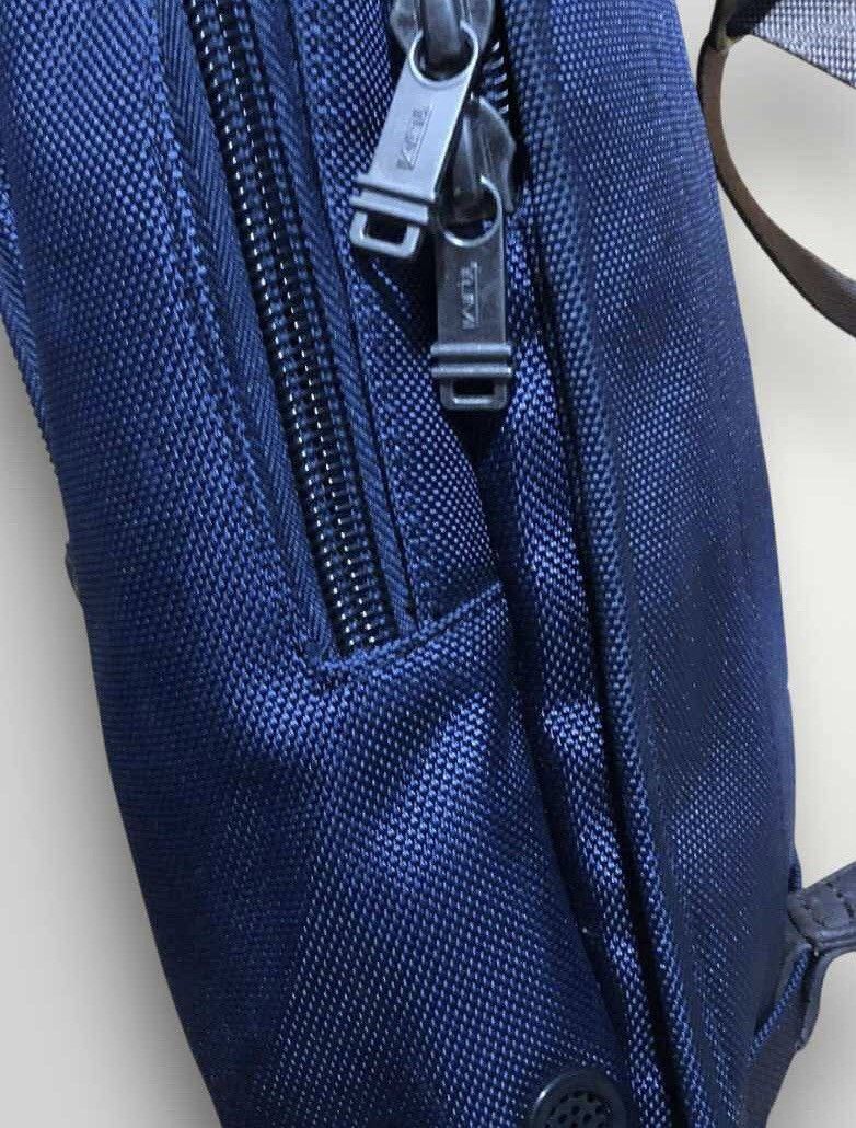 Tumi Tumi Alpha Bravo Higgins Sling Crossbody Bag Size ONE SIZE - 4 Thumbnail