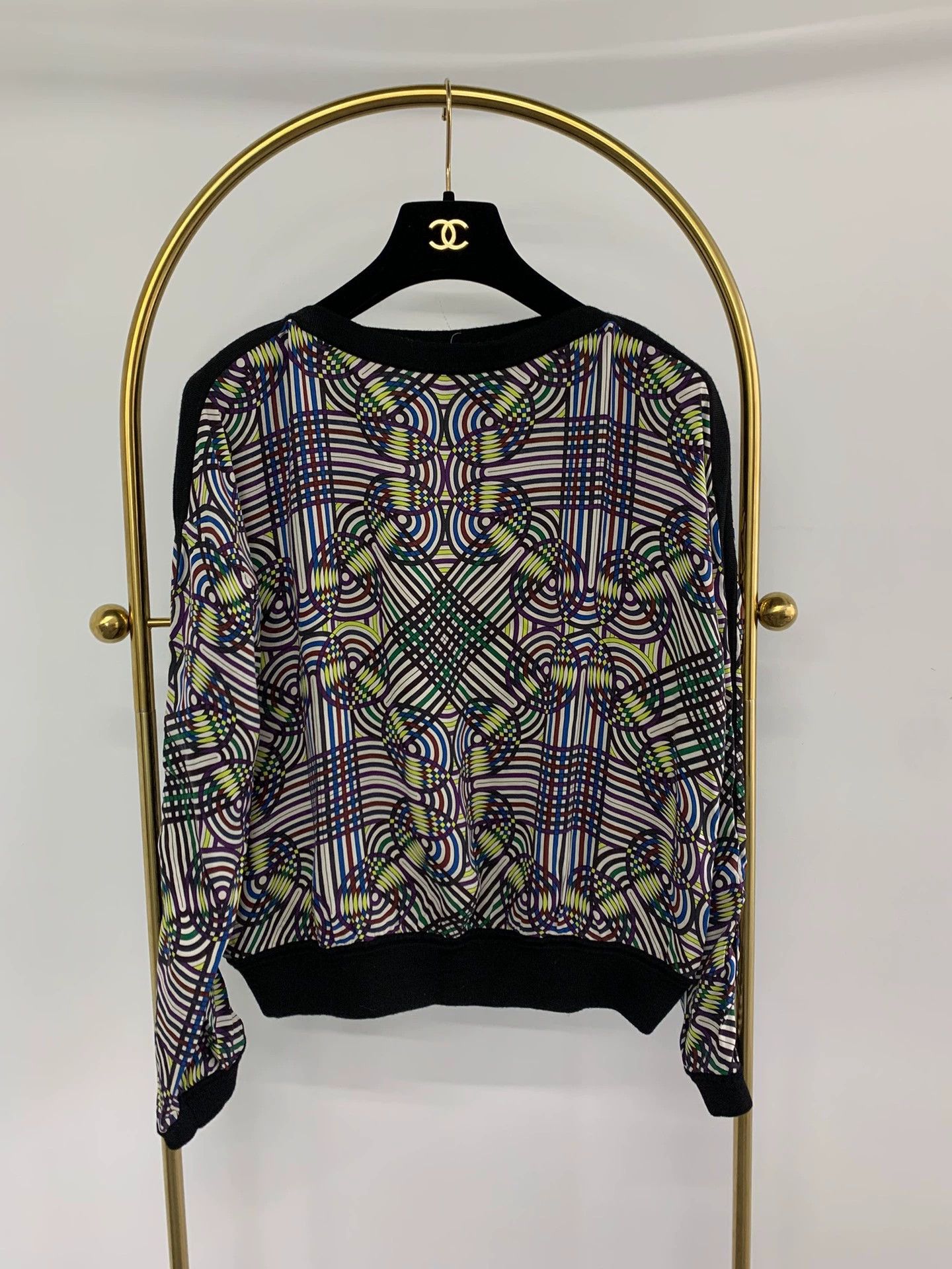 Hermes Hermes White Silk Printed Top - dmc Size US M / EU 48-50 / 2 - 1 Thumbnail