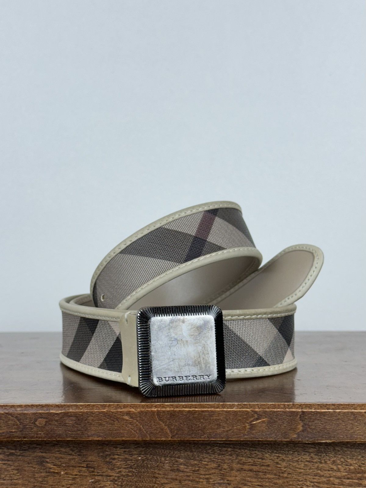 Burberry × Leather Leather belt Burberry y2k original luxury casual item Size ONE SIZE - 1 Thumbnail