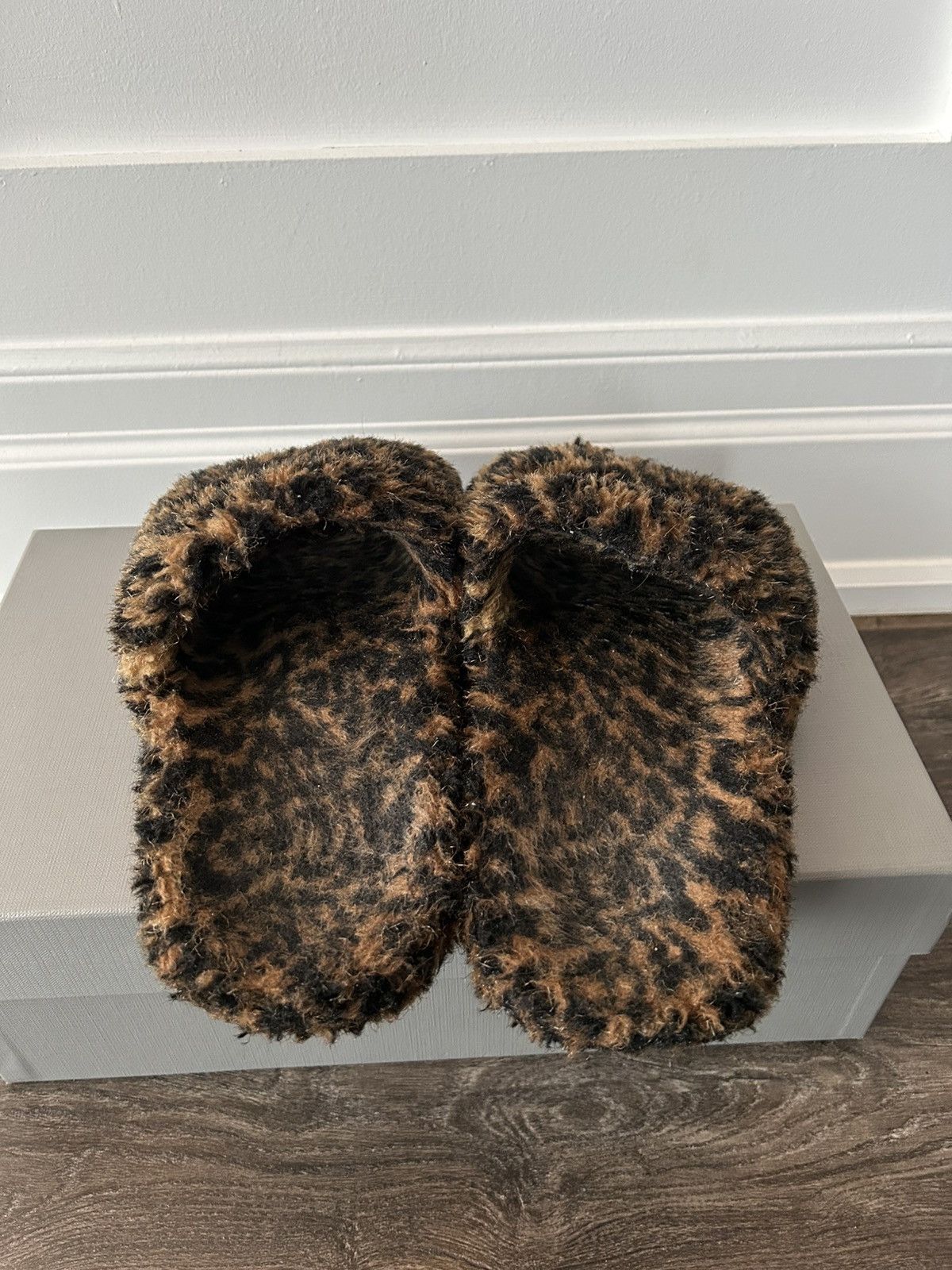 Balenciaga Balenciaga Leopard Fur Slides Size US 8 / EU 41 - 4 Thumbnail